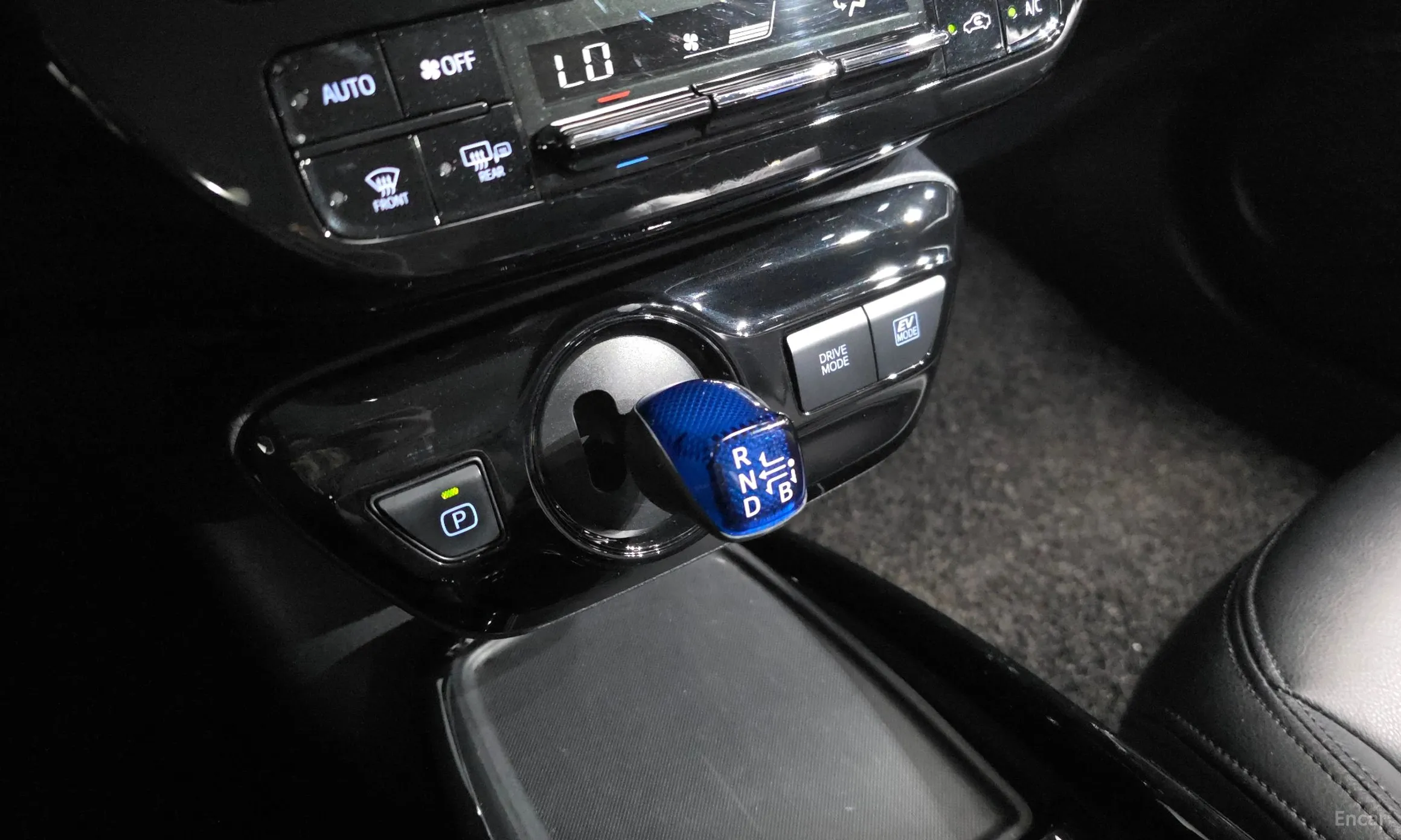 Toyota Prius 4th Generation превью 9