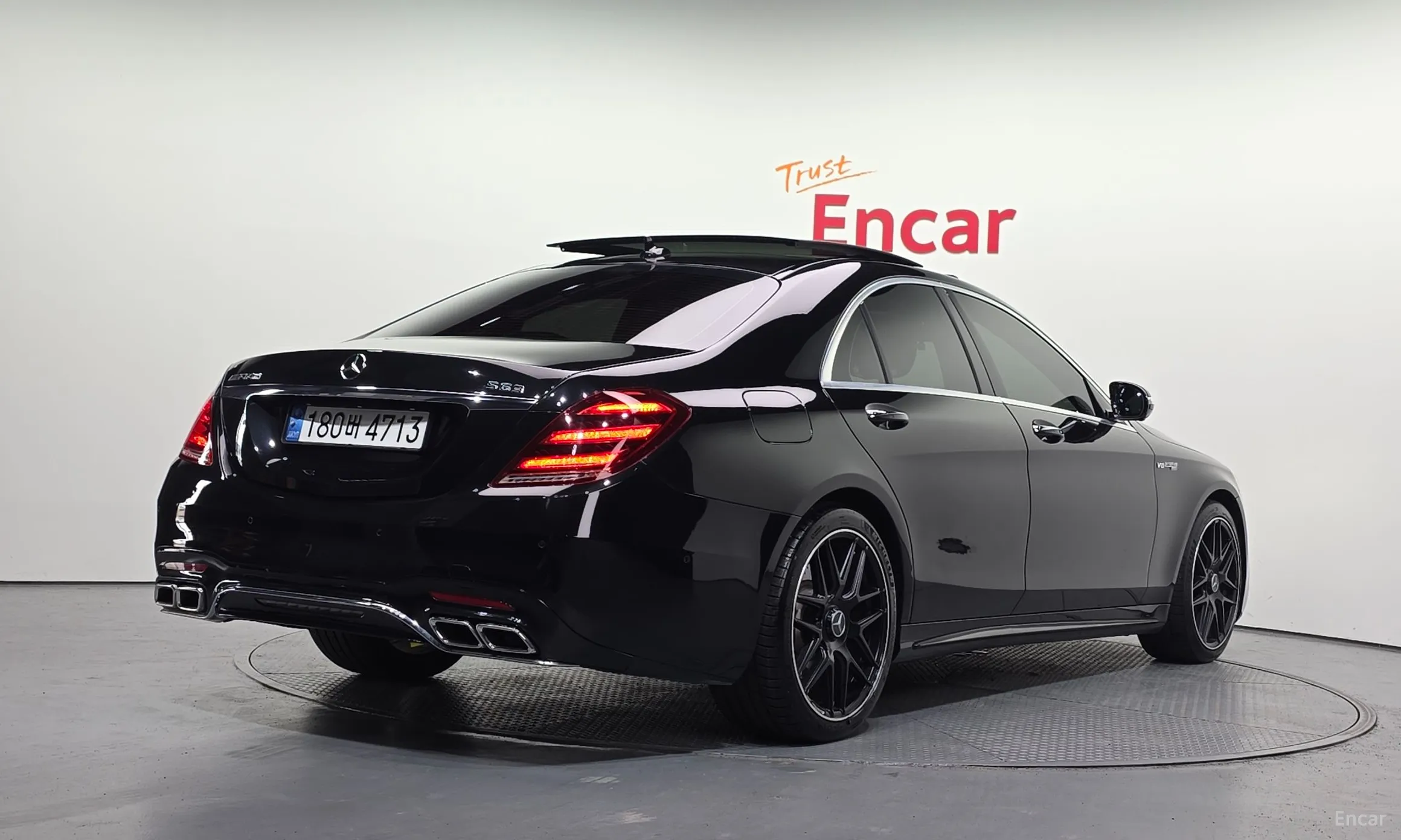 Mercedes Benz S-Class W222