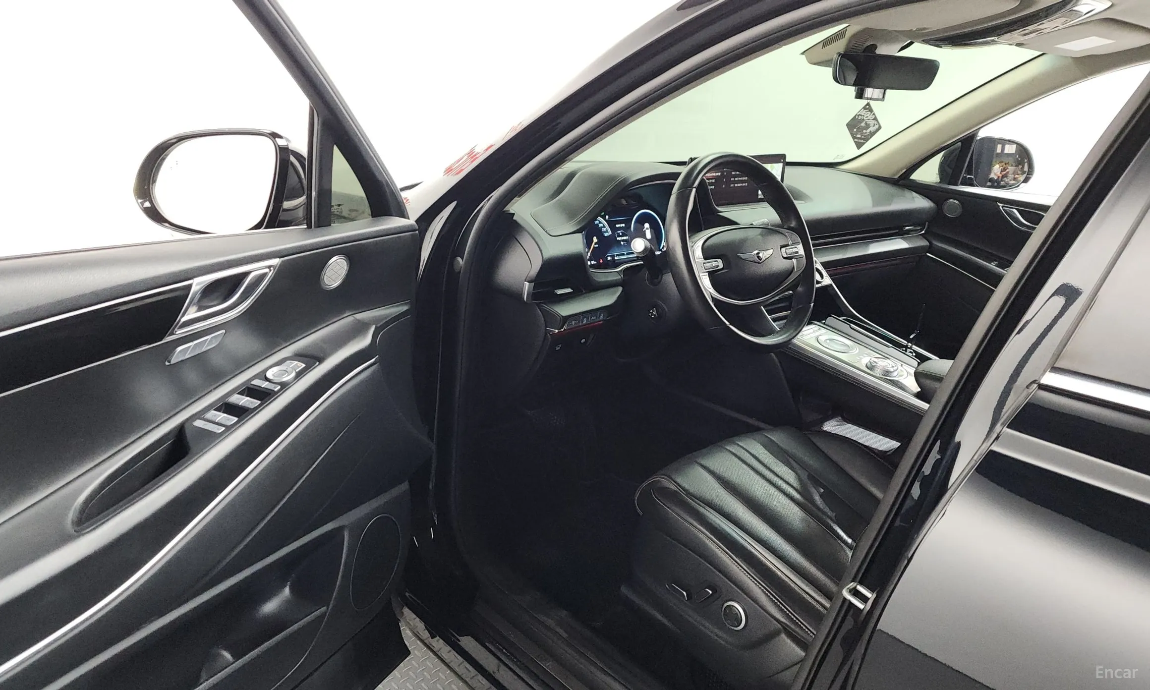 Genesis GV80 превью 10
