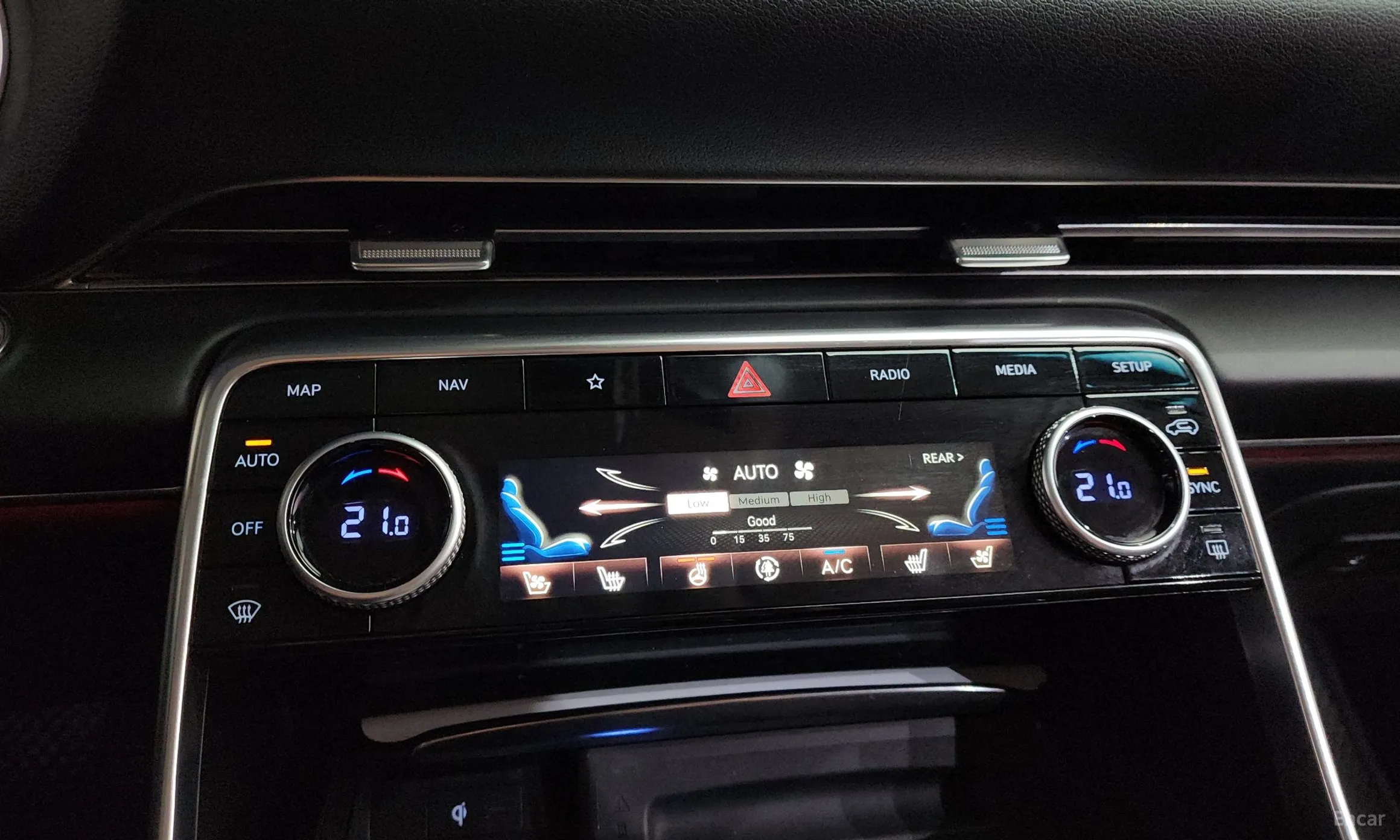 Genesis GV80 превью 12
