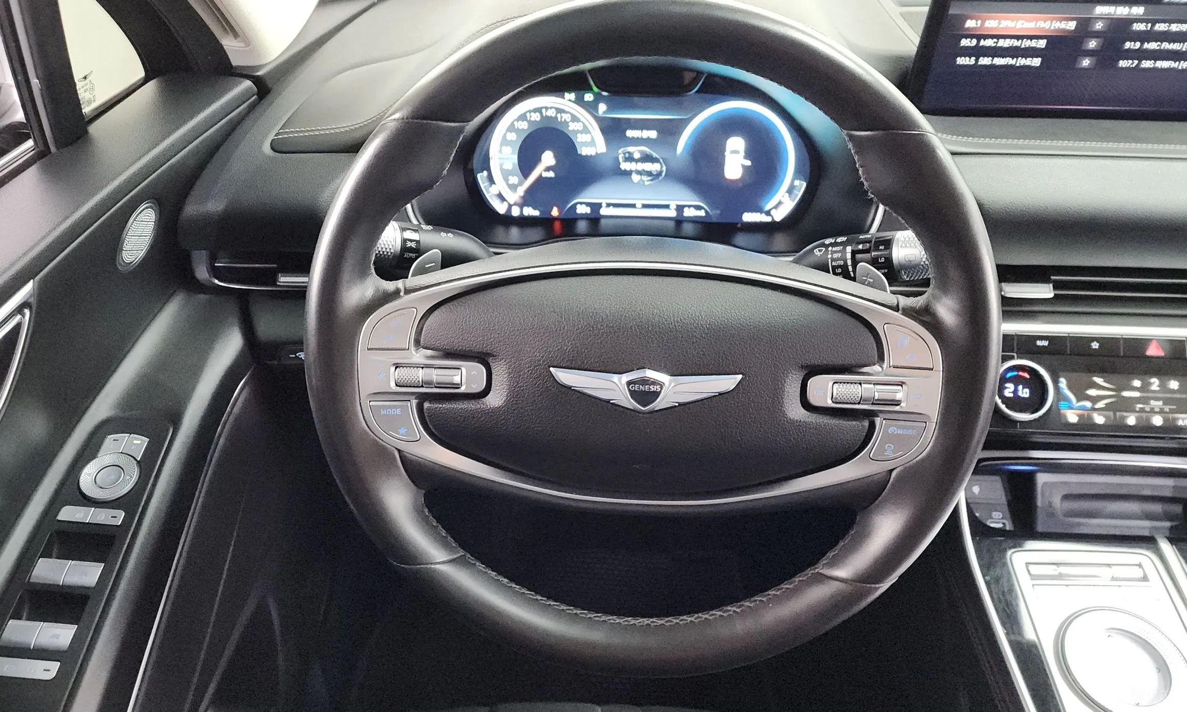 Genesis GV80 превью 14