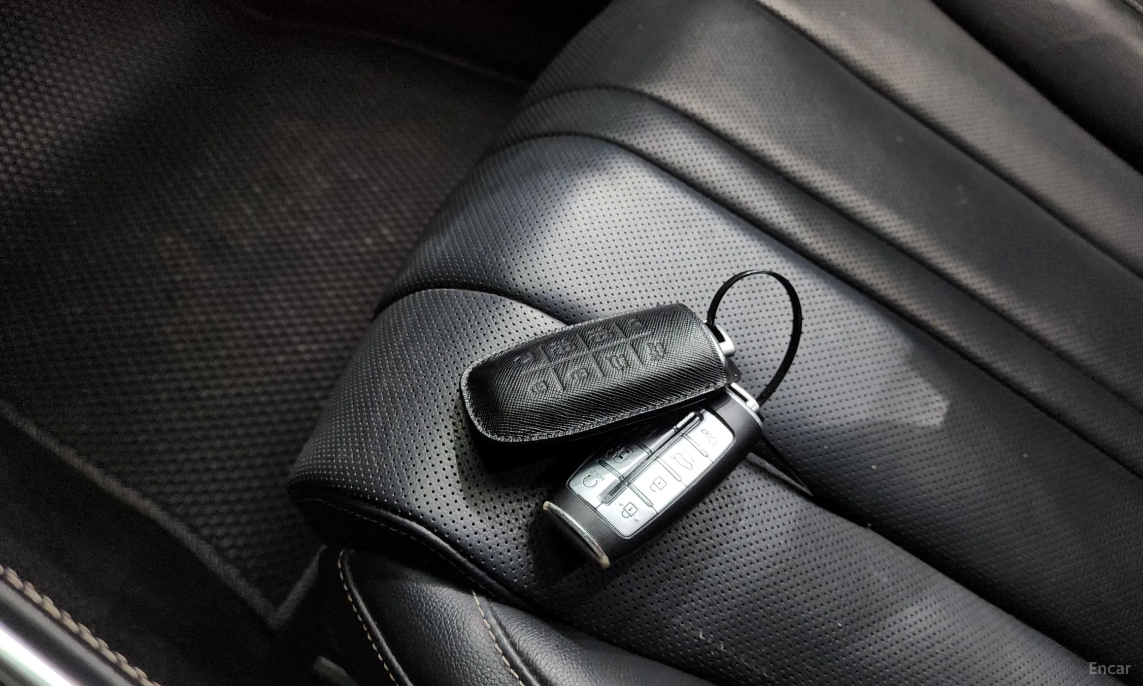 Genesis GV80 превью 16