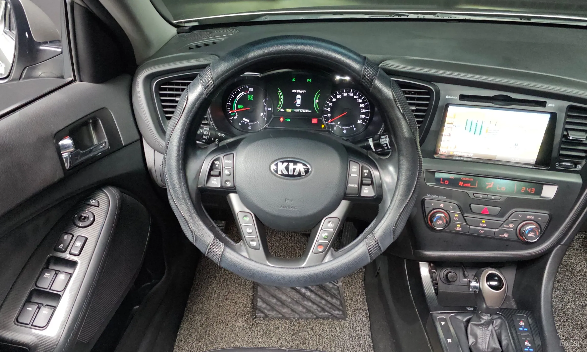 Kia K5 Hybrid превью 14