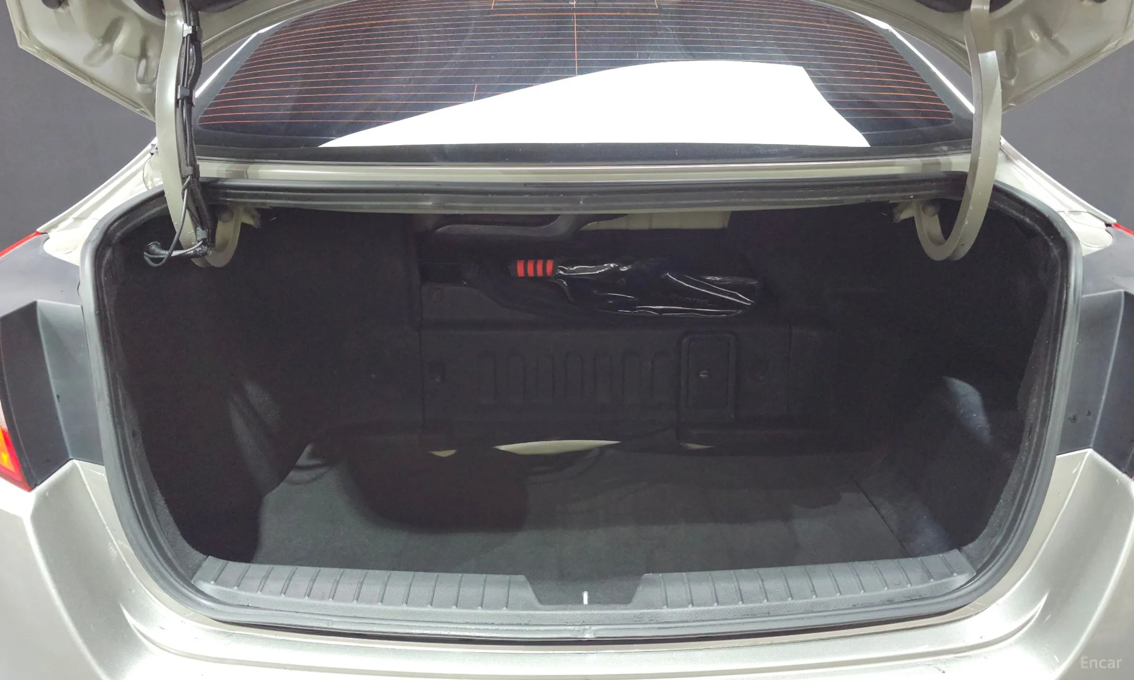 Kia K5 Hybrid превью 20
