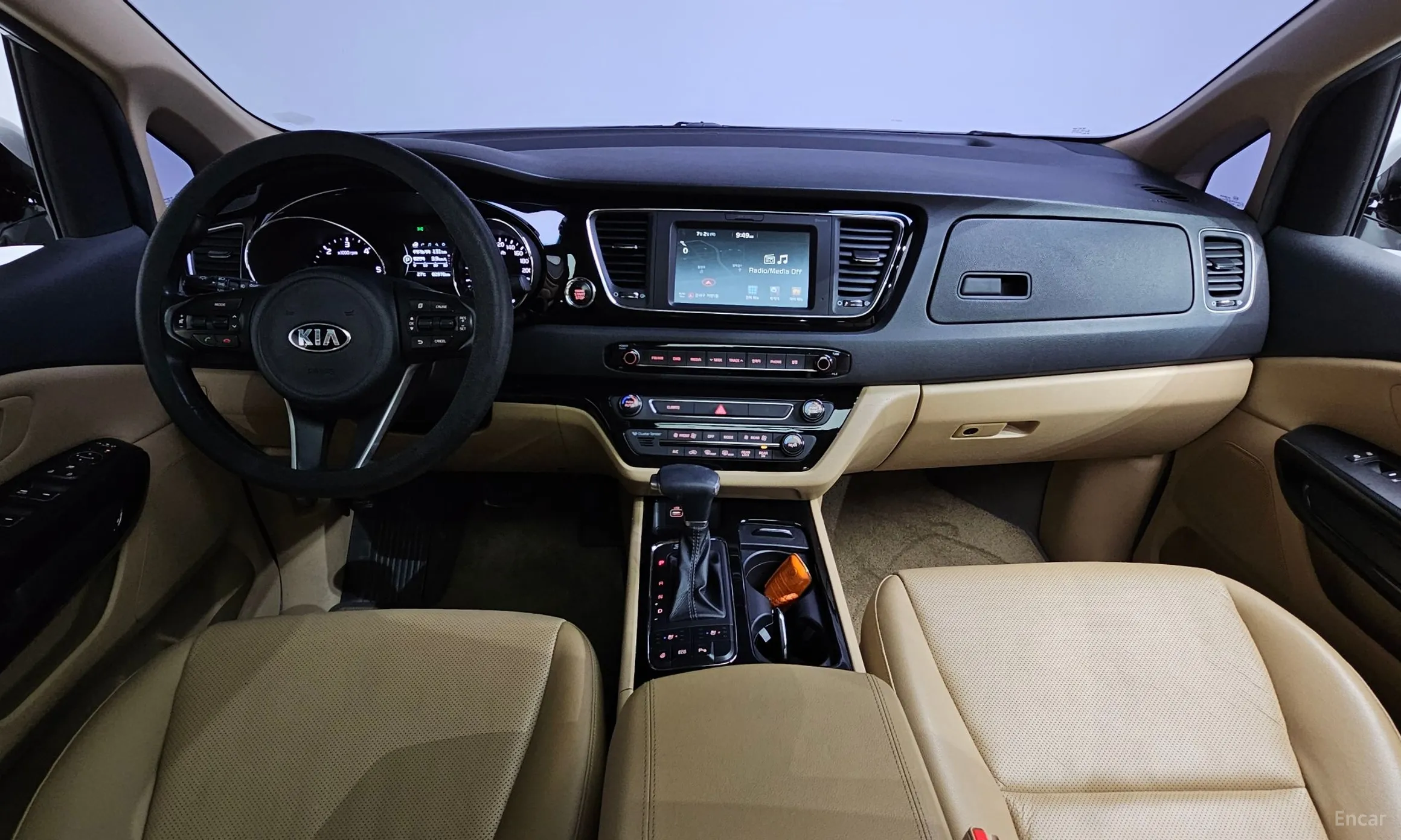 Kia Carnival превью 7