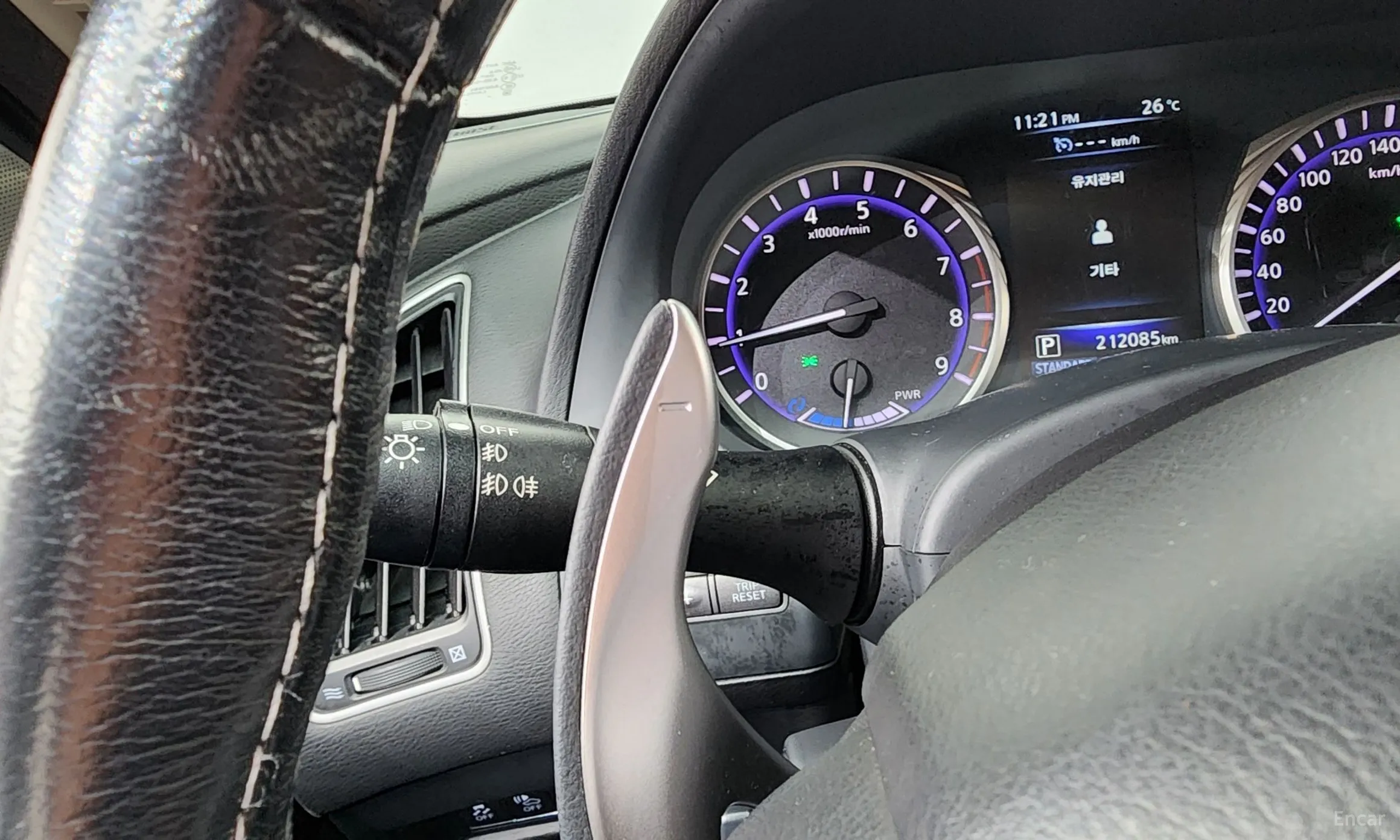 Infiniti Q50 превью 17