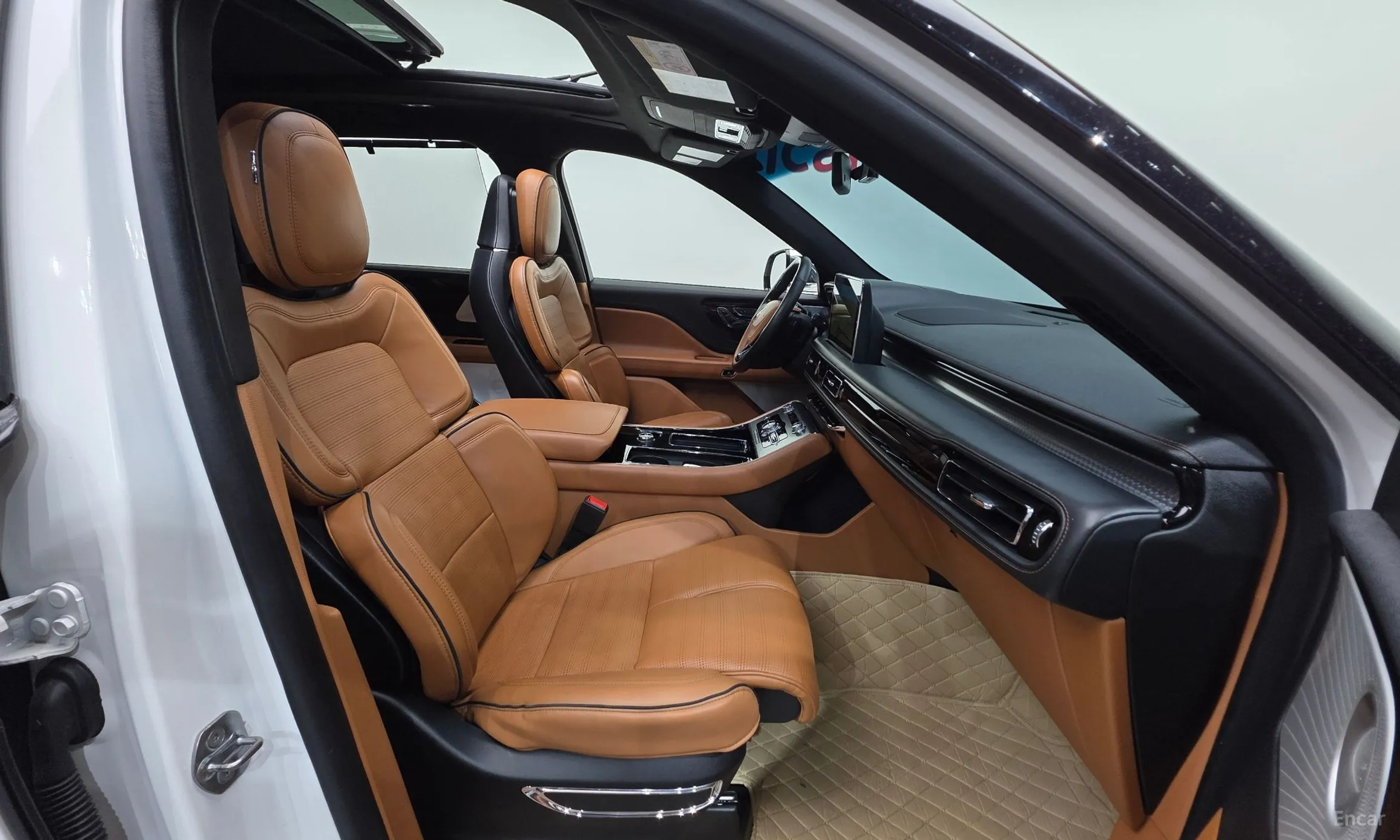Lincoln Aviator 2nd Generation превью 10