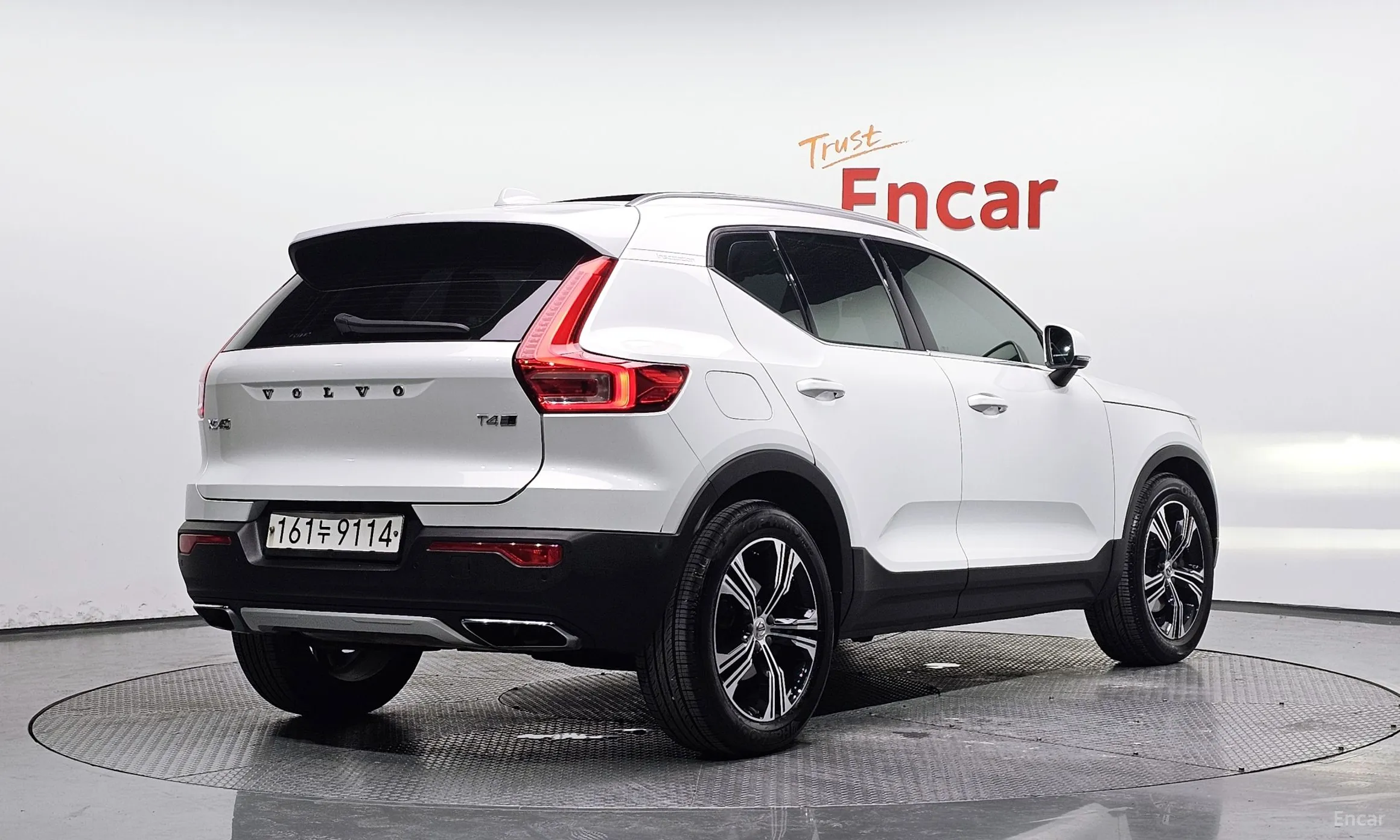 Volvo XC40 превью 2