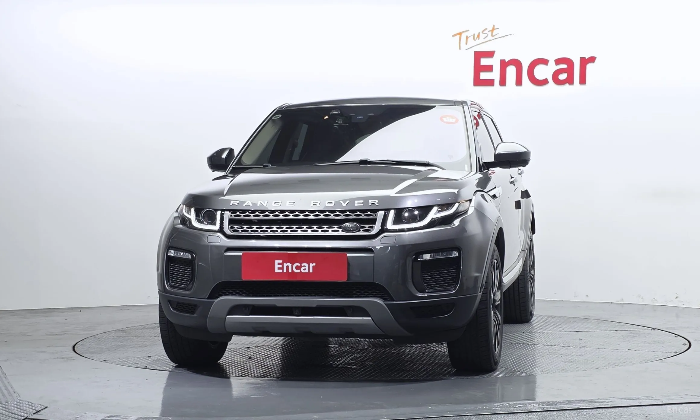 Land Rover Range Rover Evoque превью 3