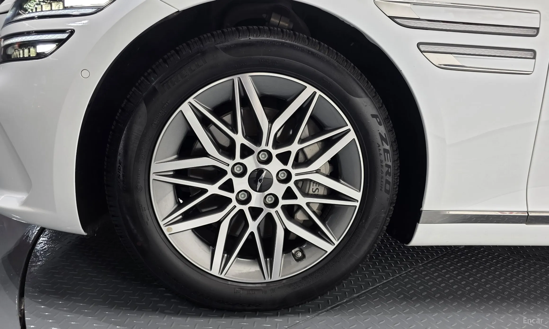 Genesis G80 (RG3) превью 5