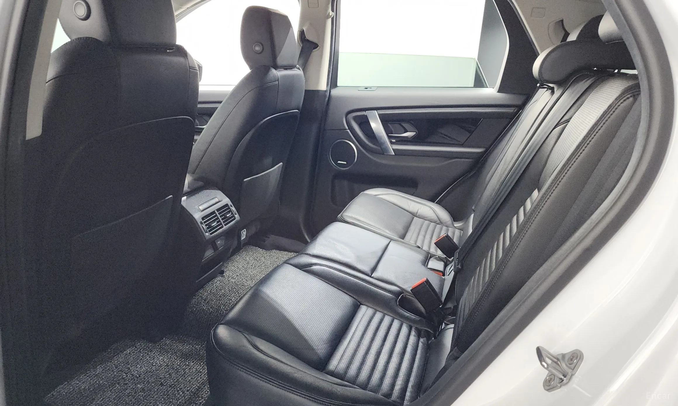 Land Rover Discovery Sports превью 11