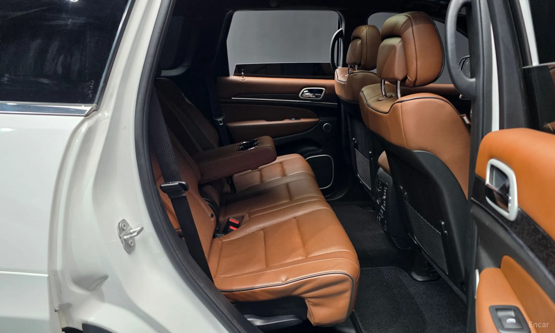 Jeep Grand Cherokee превью 12