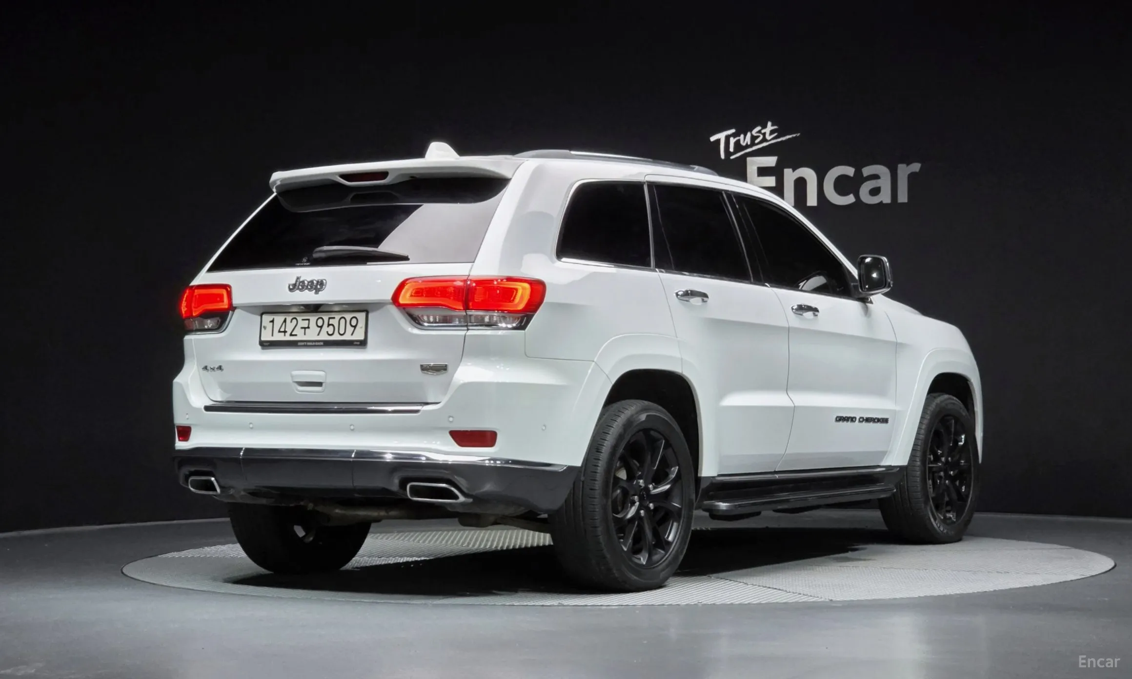 Jeep Grand Cherokee превью 2