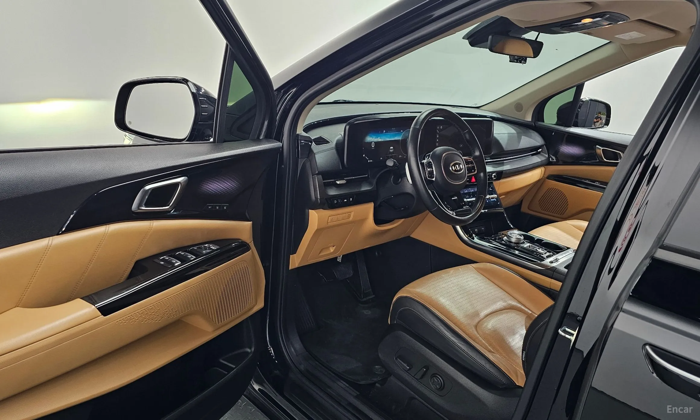 Kia Carnival Gen 4 превью 10