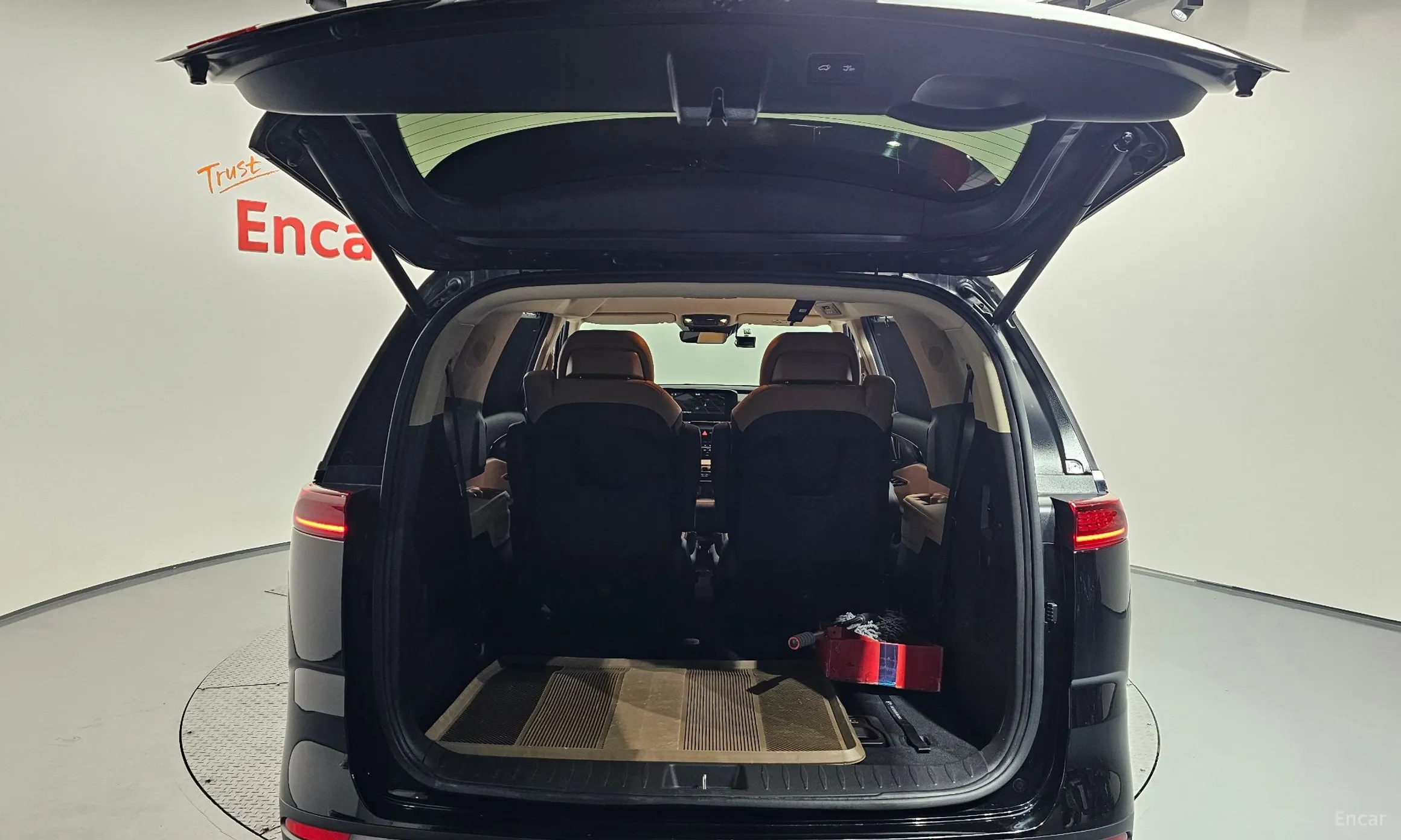 Kia Carnival Gen 4 превью 20