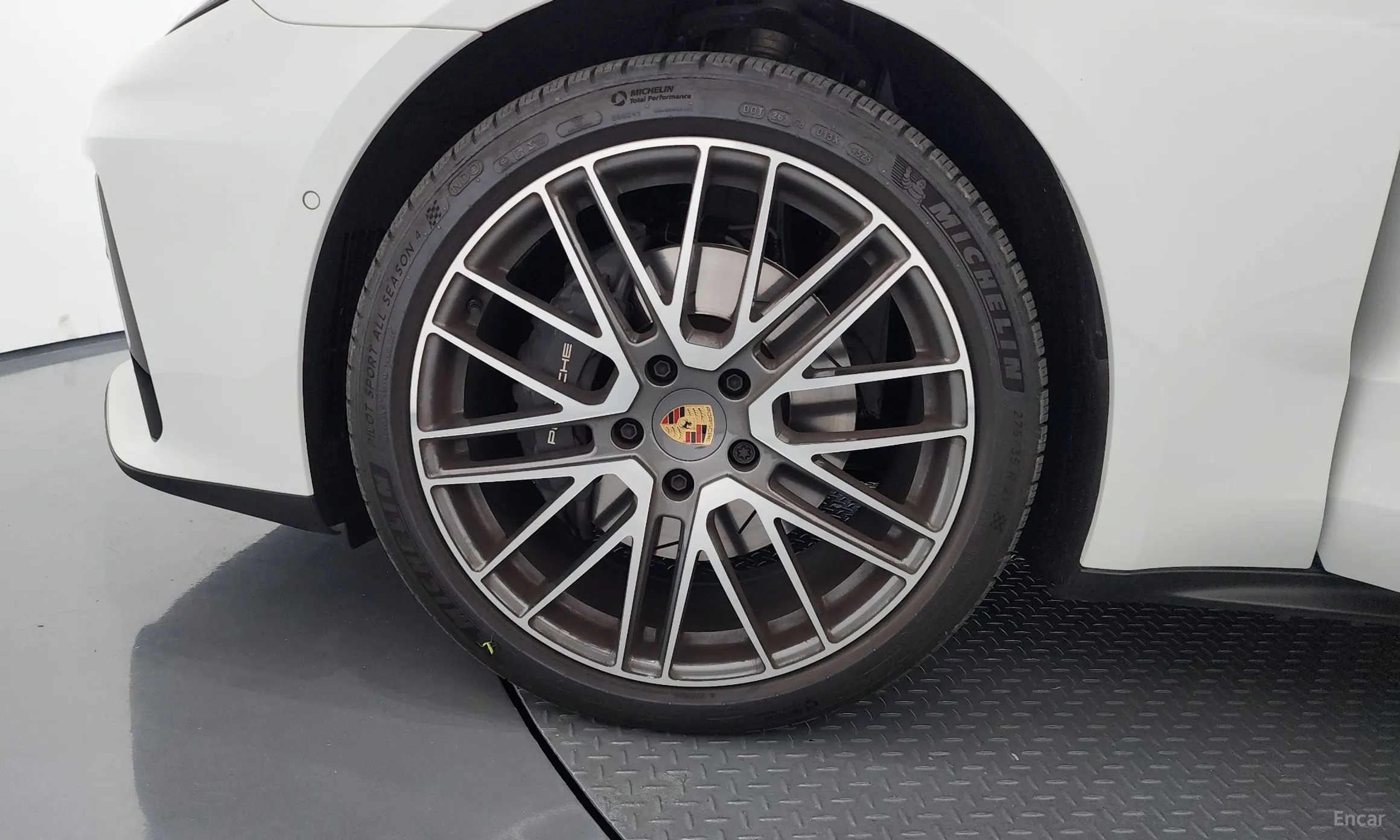 Porsche Panamera (976) превью 5