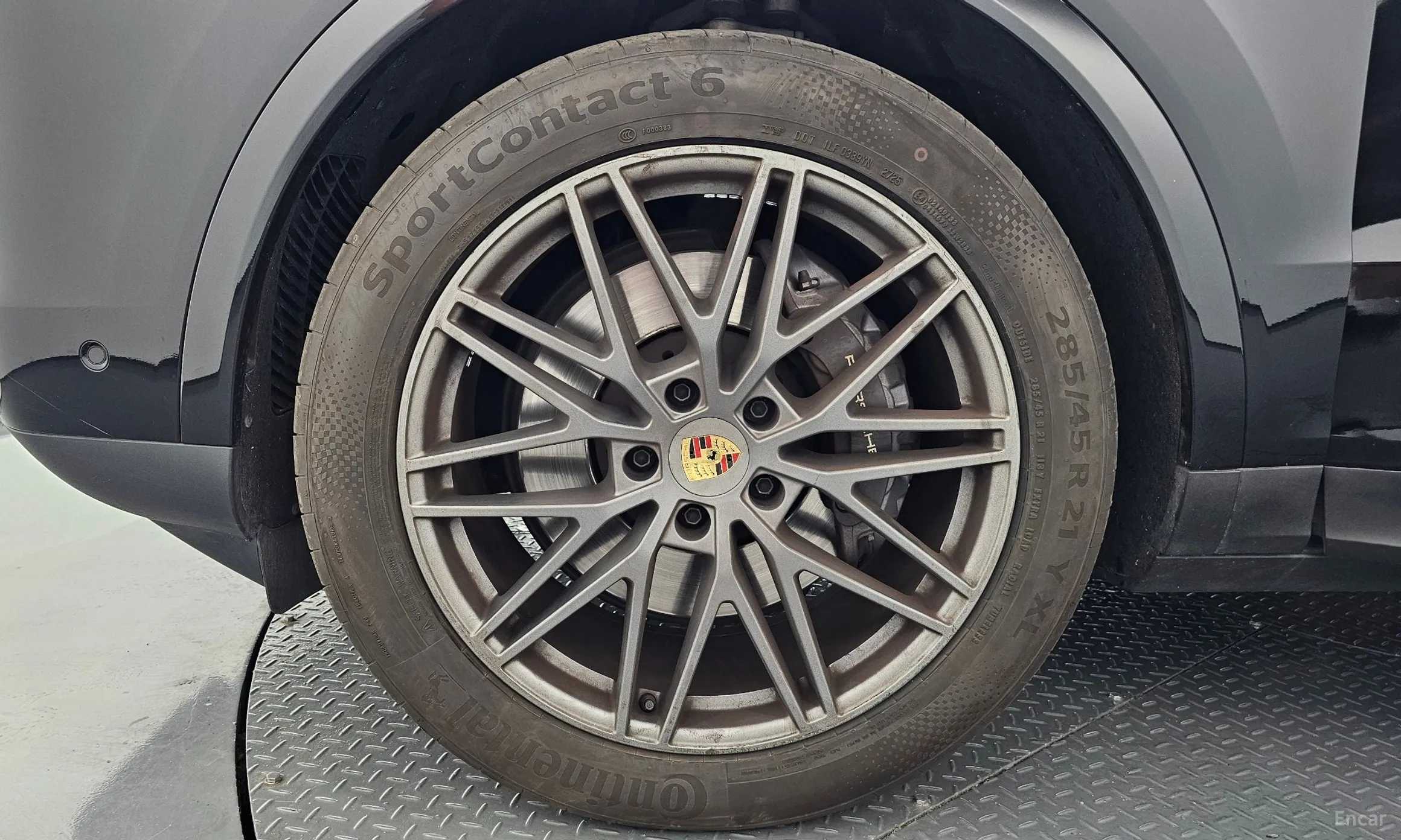 Porsche Cayenne (PO536) превью 5