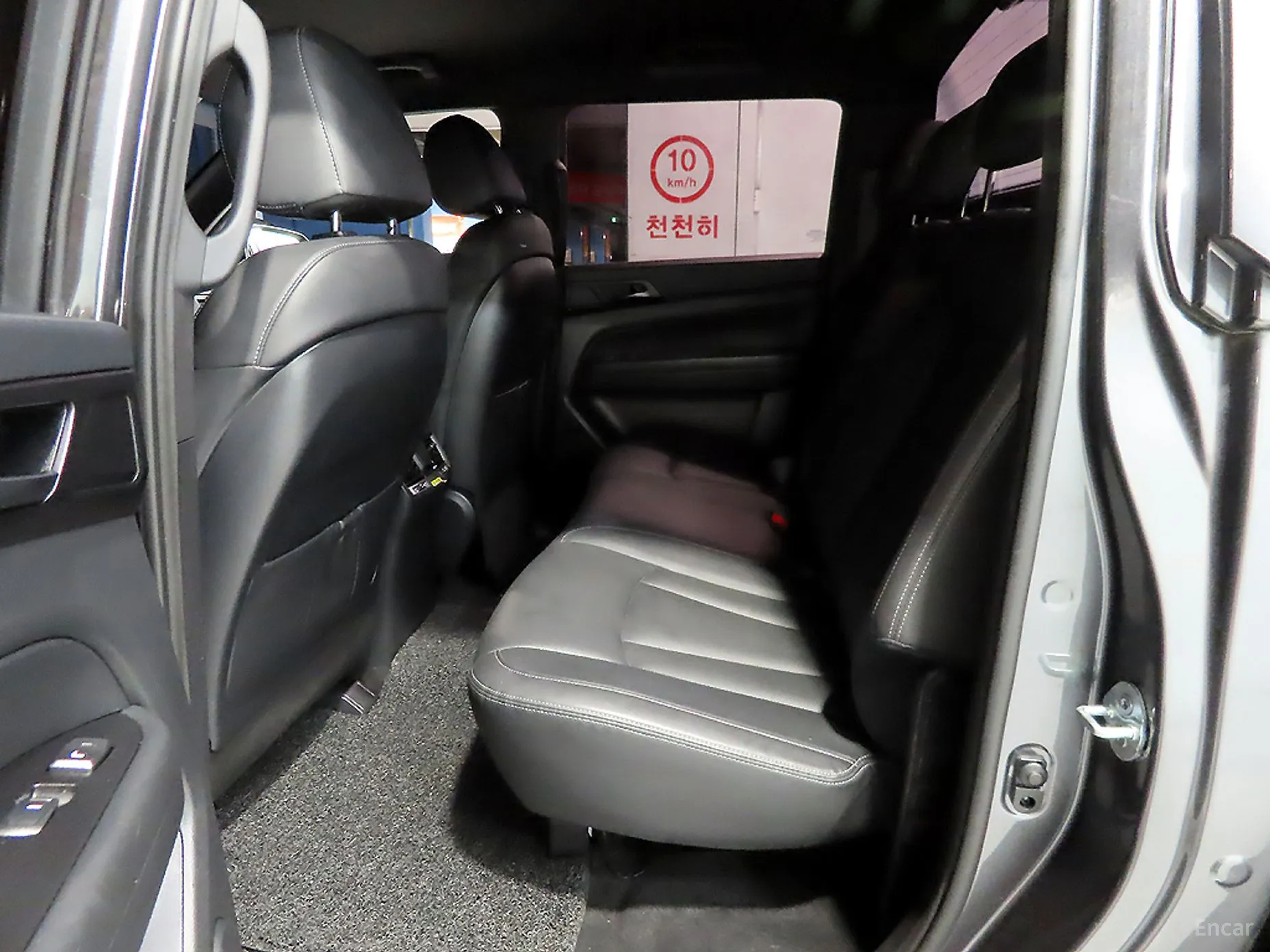KG Mobility (SsangYong) Rexton Sports превью 12