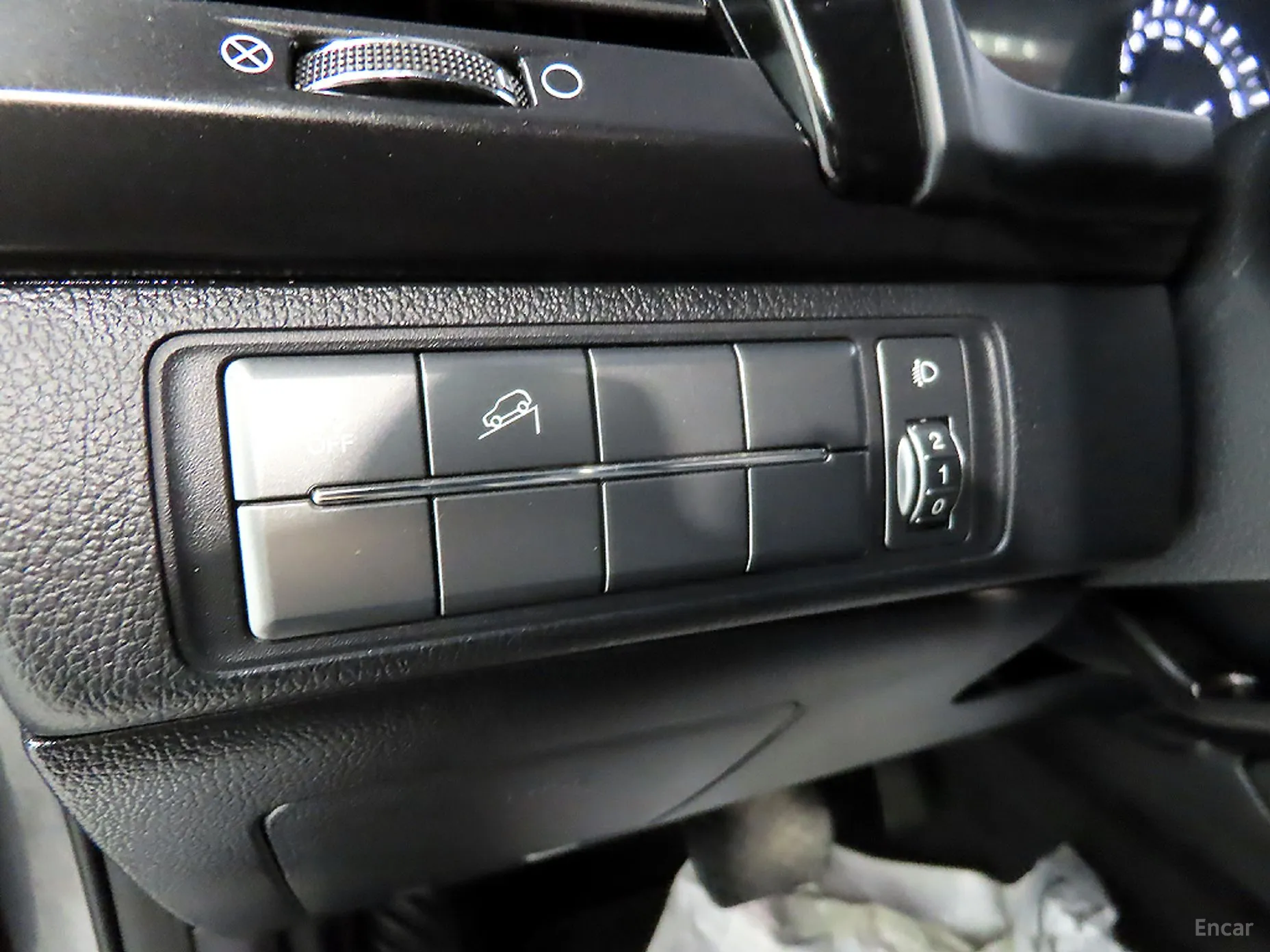 KG Mobility (SsangYong) Rexton Sports превью 14