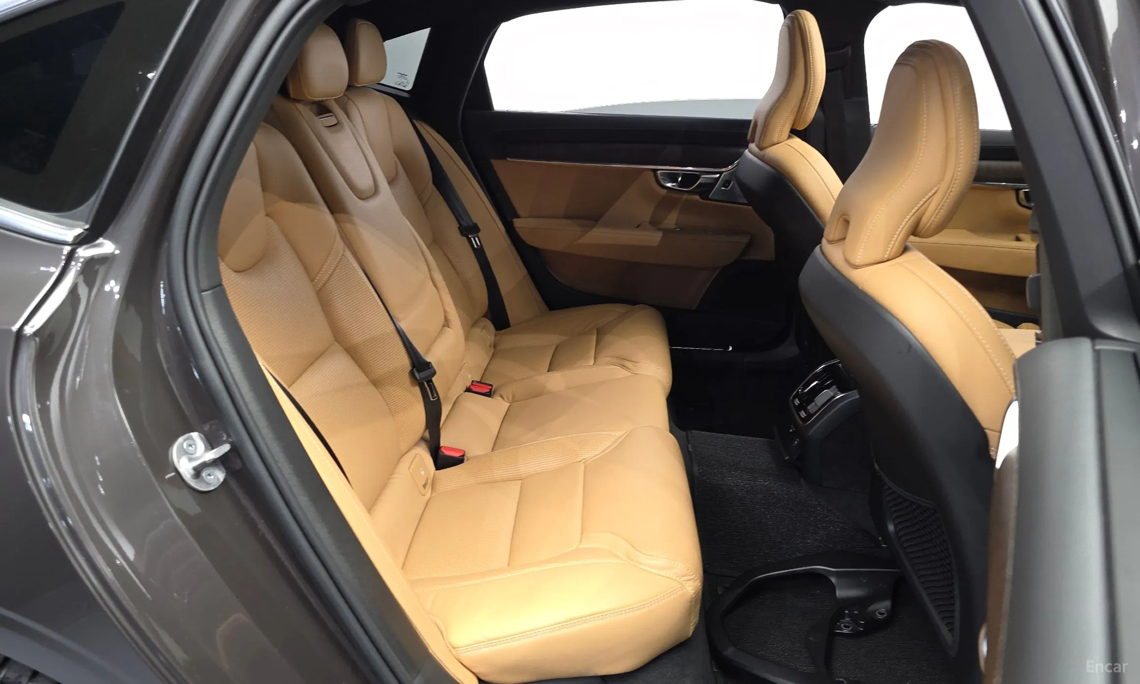 Volvo S90 превью 11