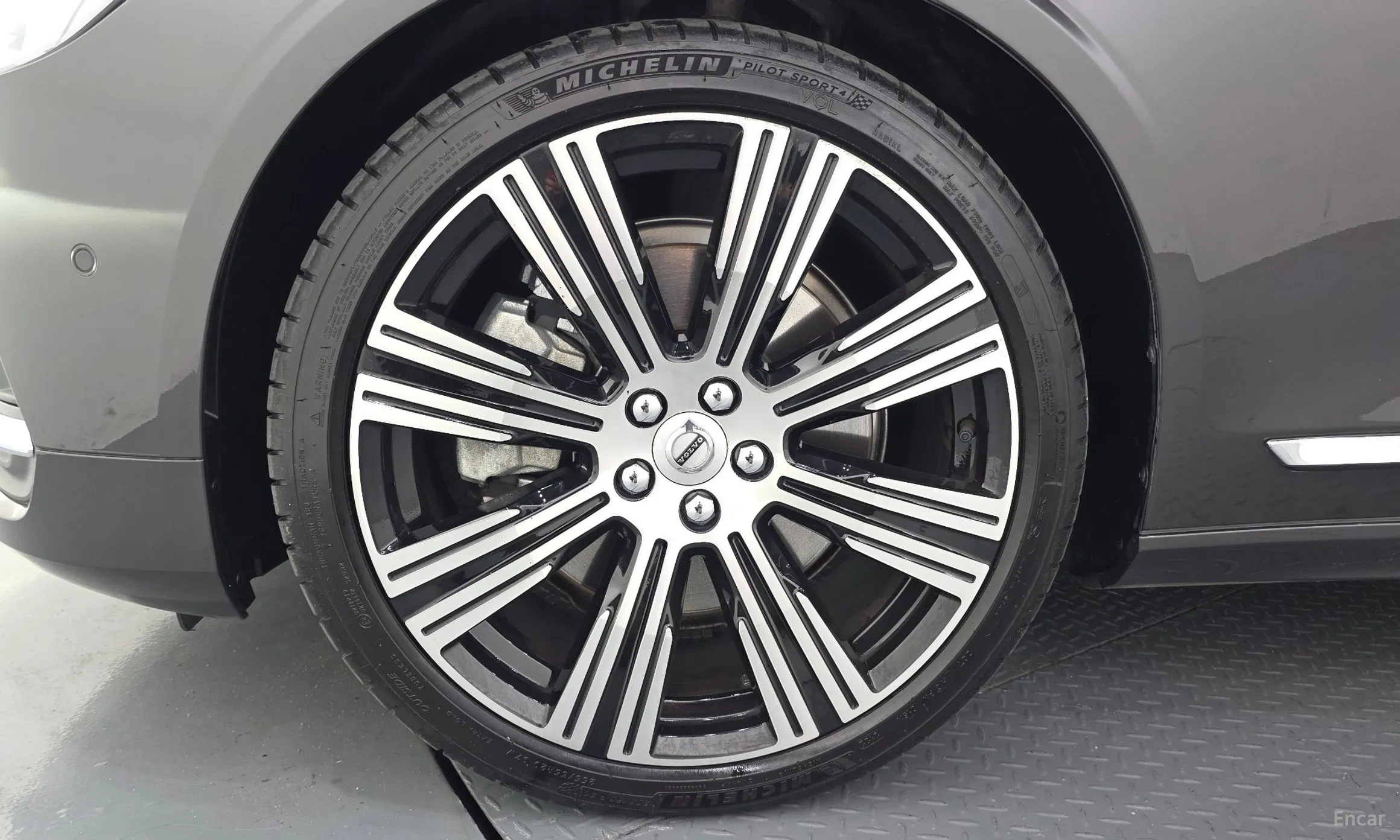 Volvo S90 превью 5