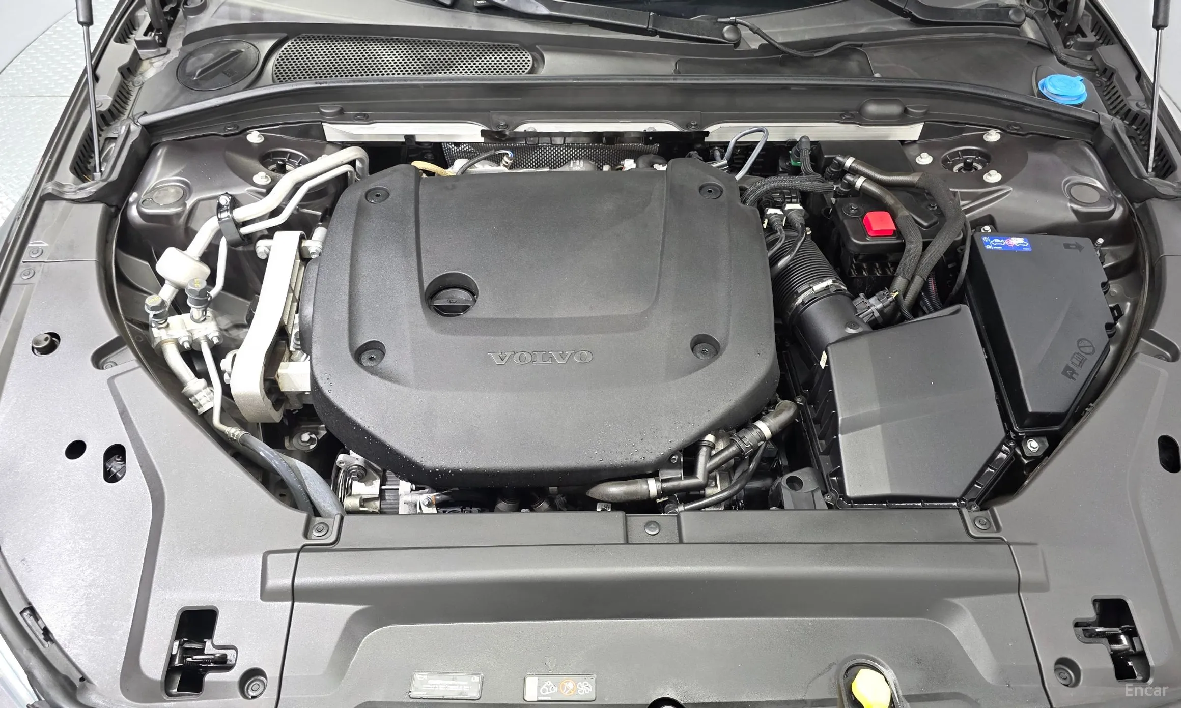 Volvo S90 превью 6