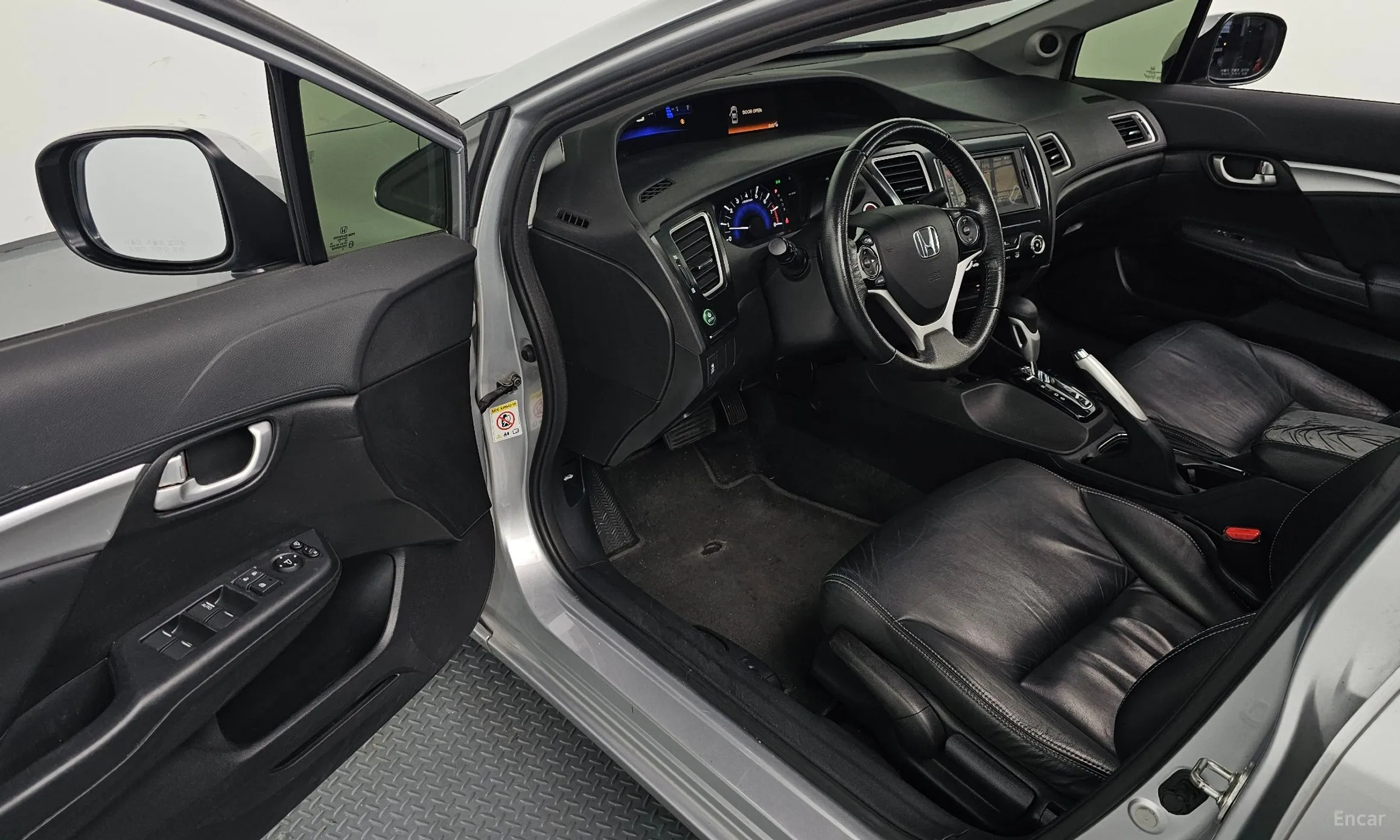 Honda Civic превью 10