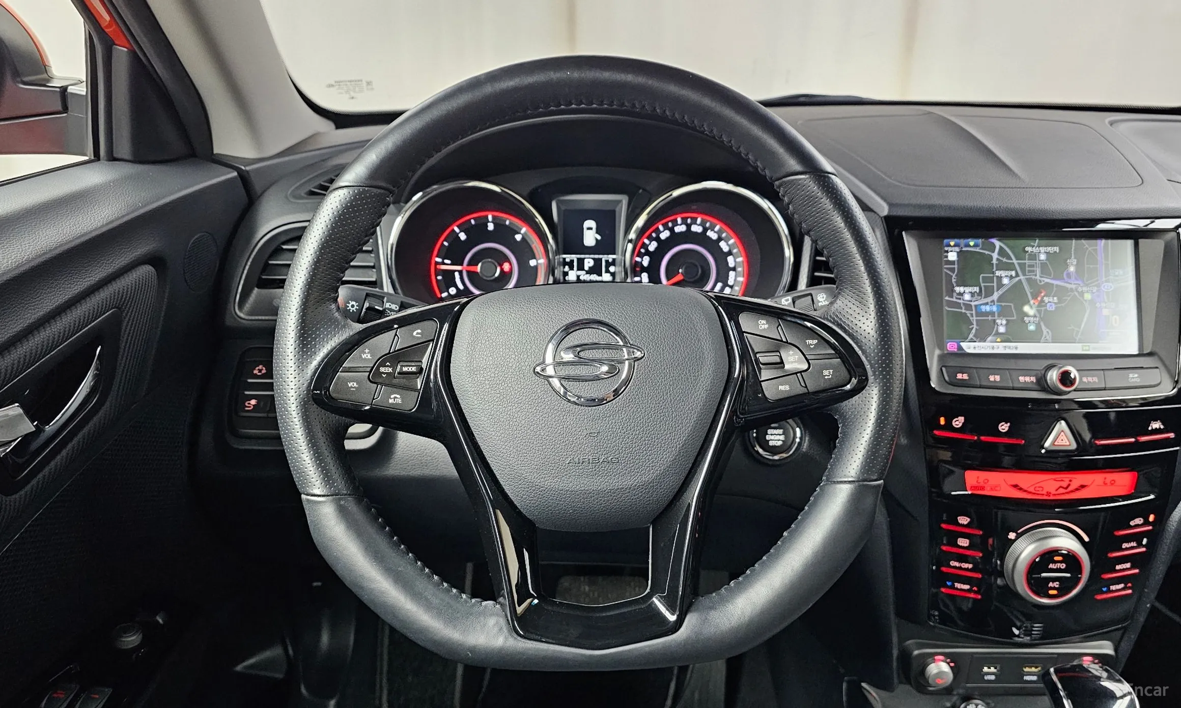 KG Mobility (SsangYong) Tivoli Air превью 13