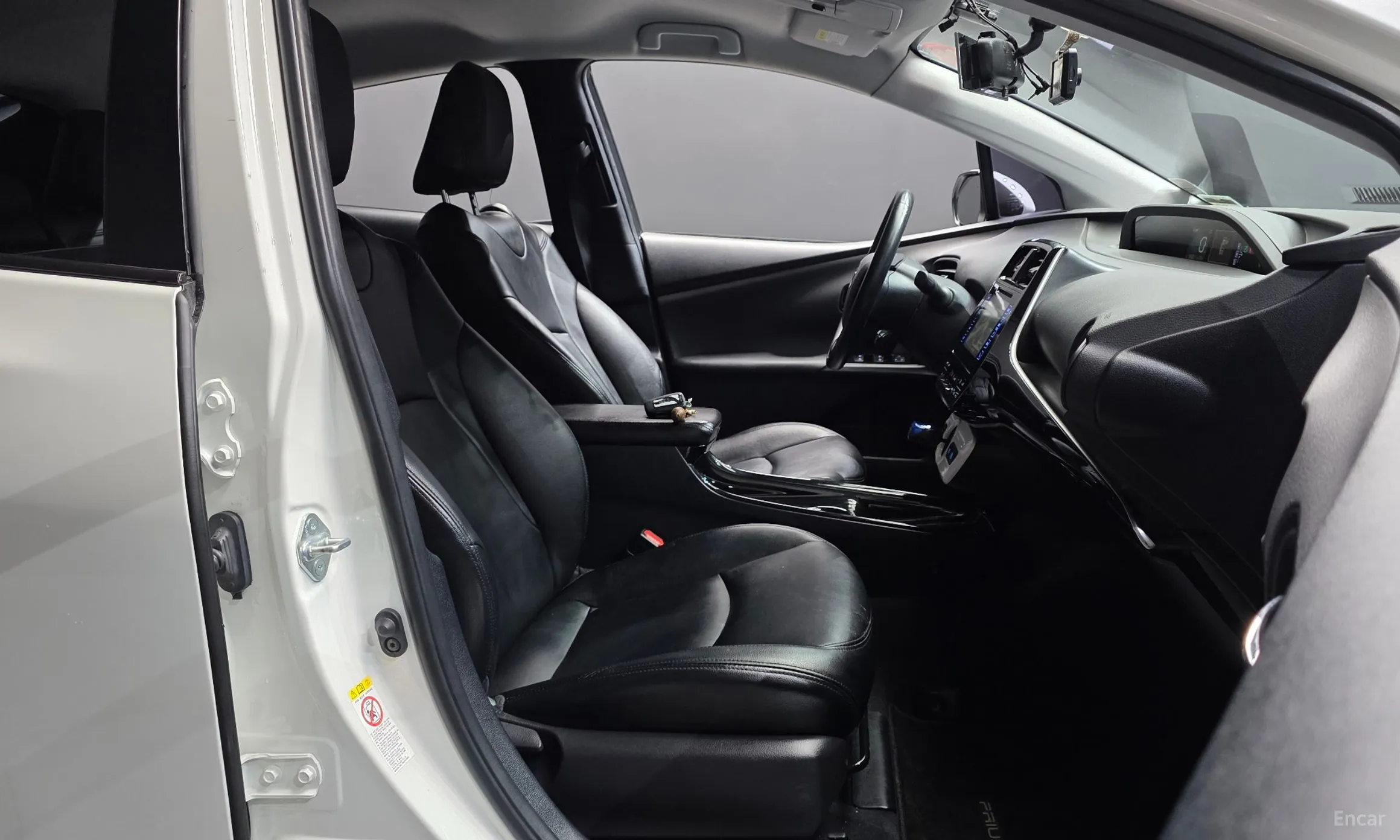 Toyota Prius 4th Generation превью 11