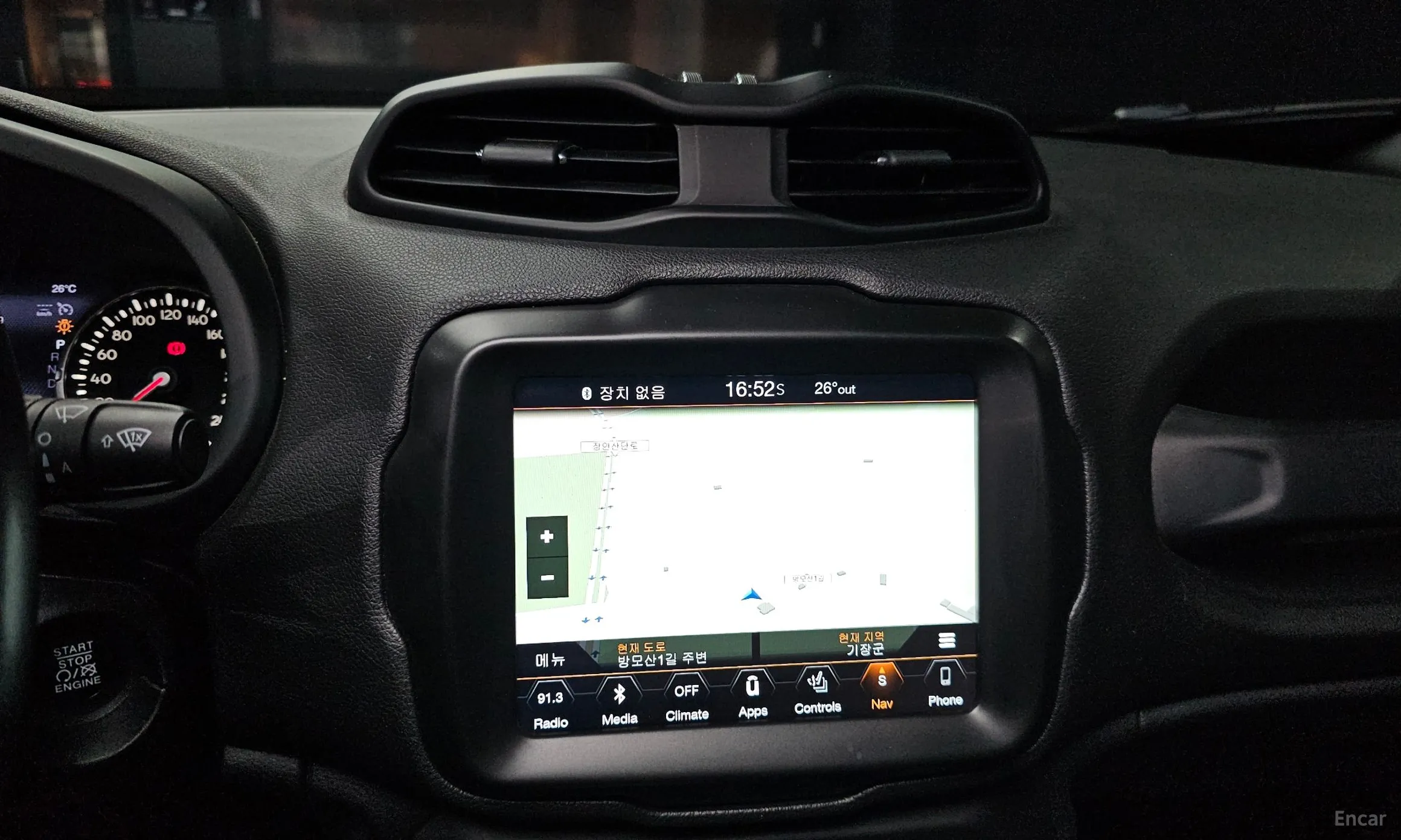 Jeep Renegade превью 16