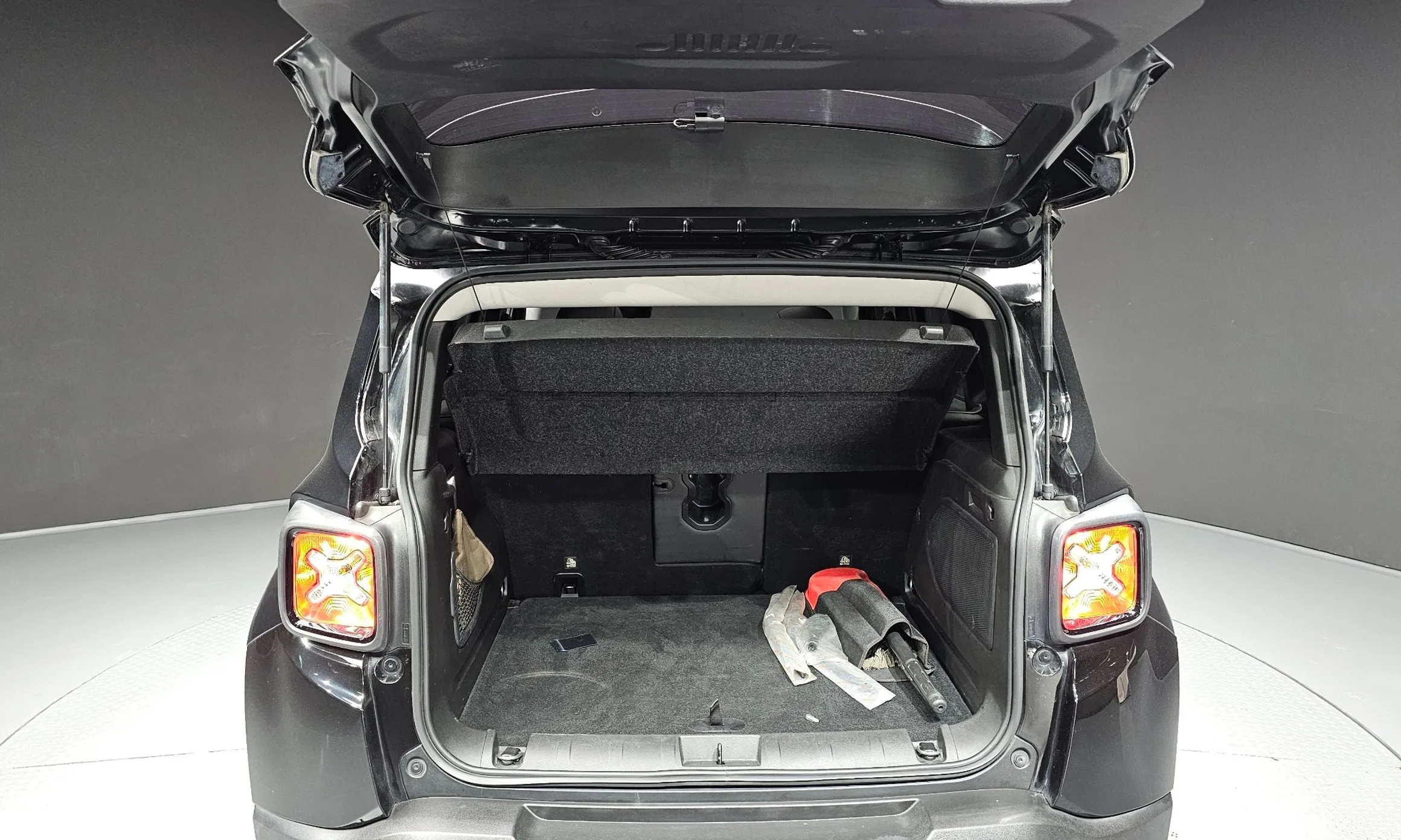 Jeep Renegade превью 20
