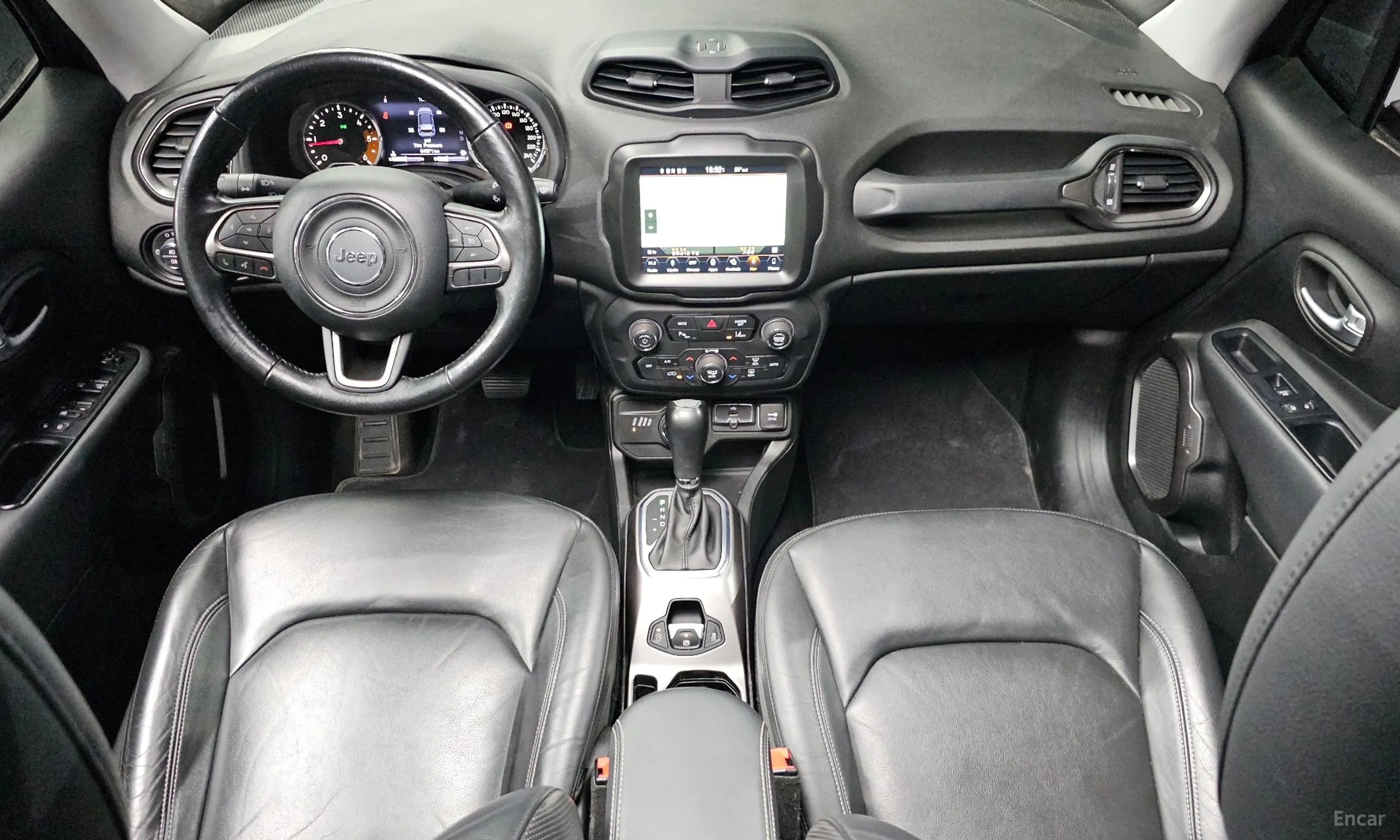 Jeep Renegade превью 7