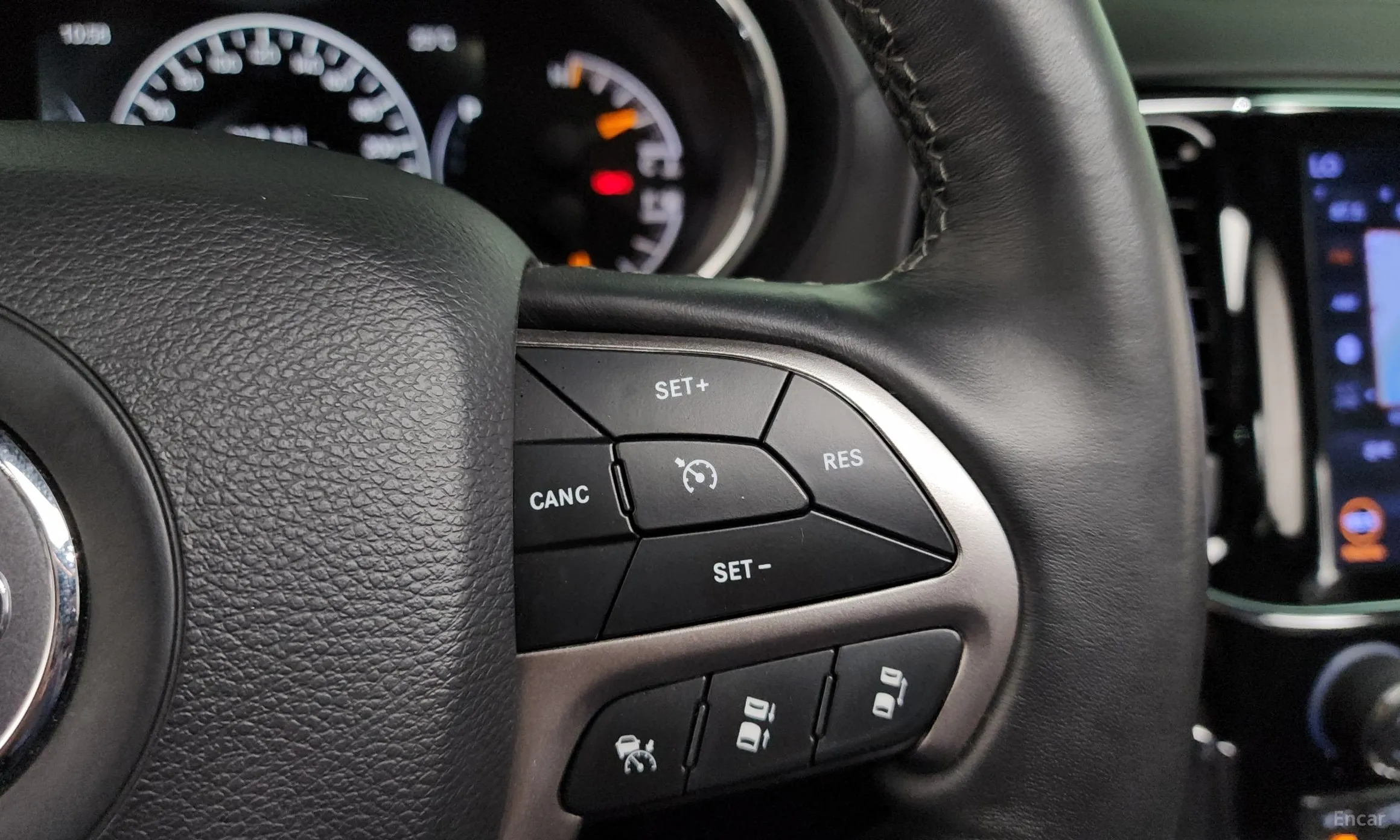 Jeep Grand Cherokee превью 16