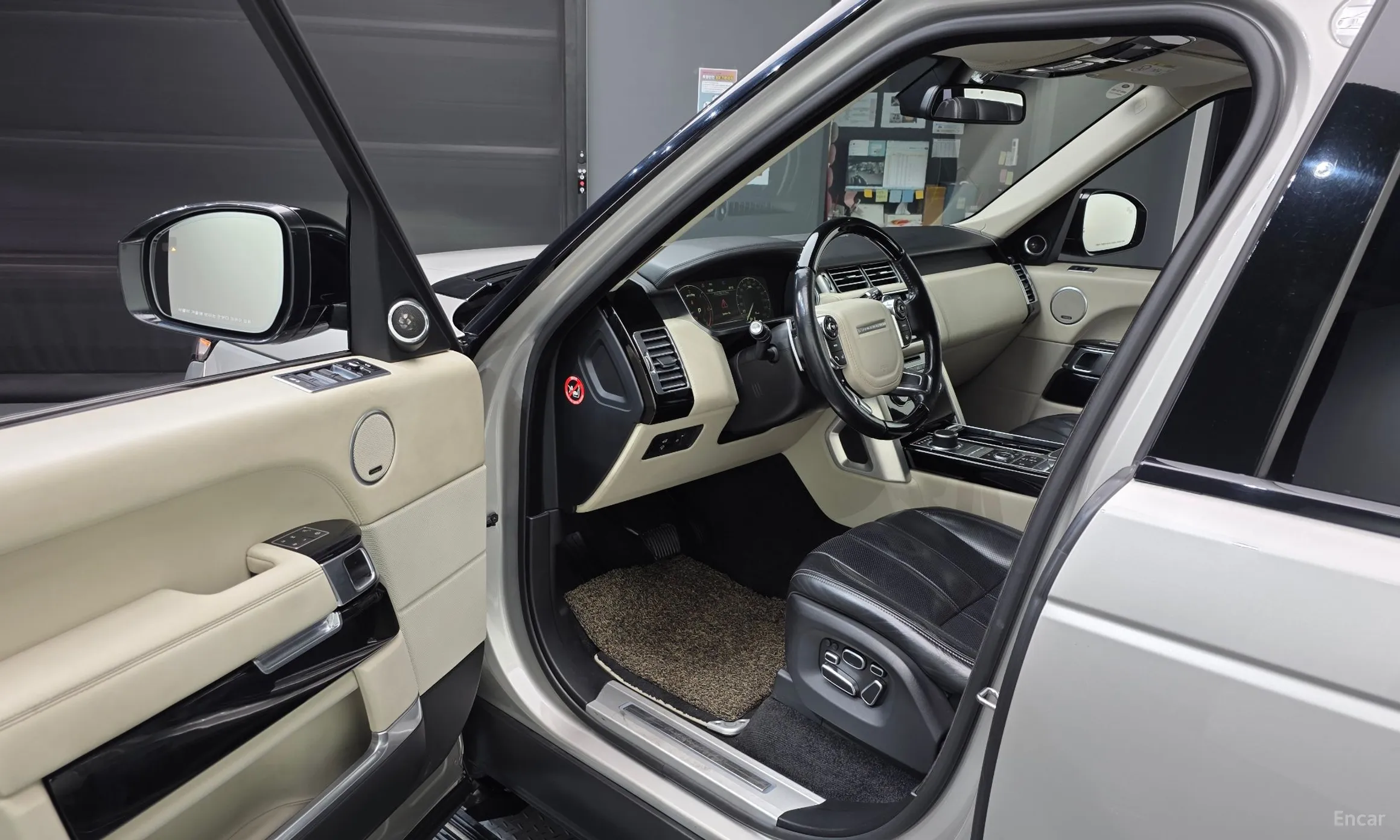 Land Rover Range Rover 4th Generation превью 10