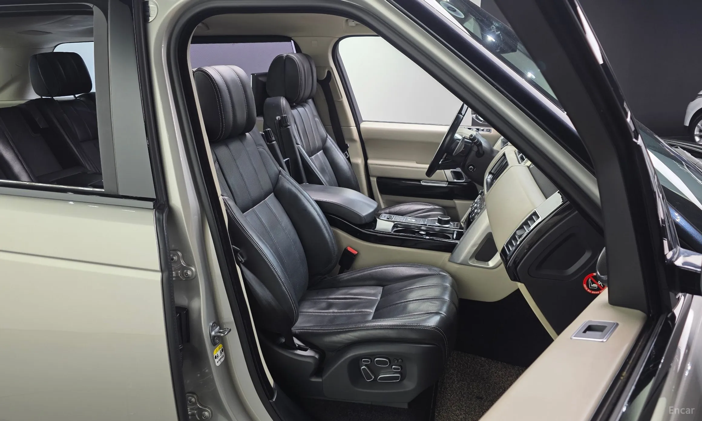 Land Rover Range Rover 4th Generation превью 12
