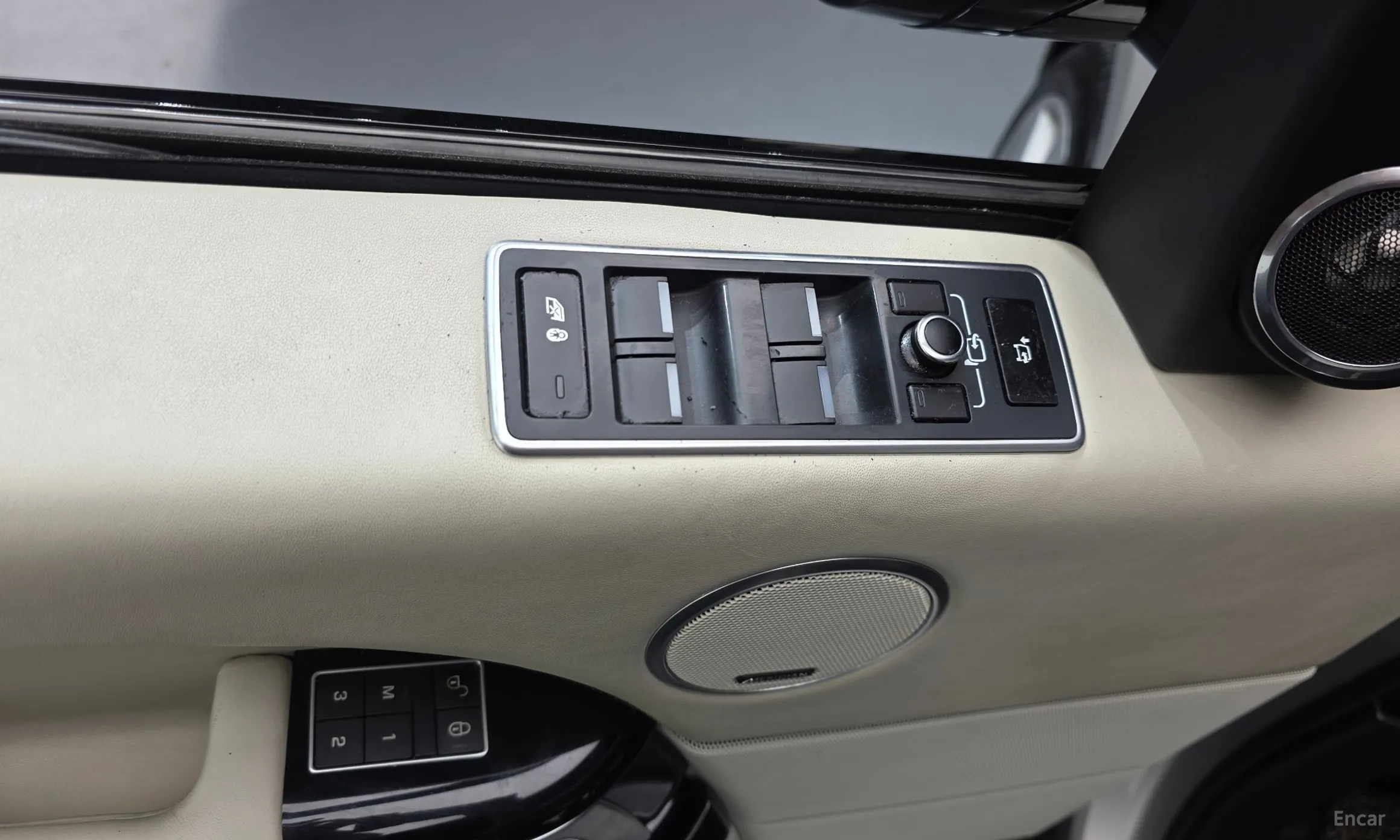 Land Rover Range Rover 4th Generation превью 14