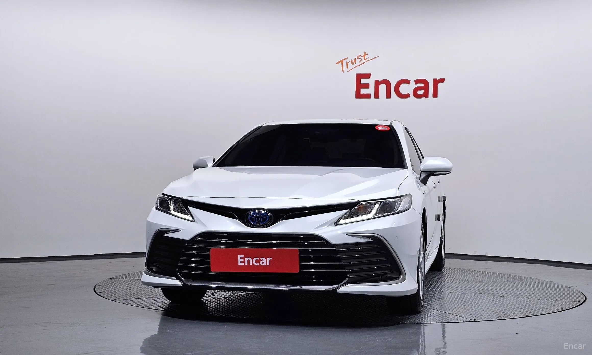 Toyota Camry (XV70) превью 3