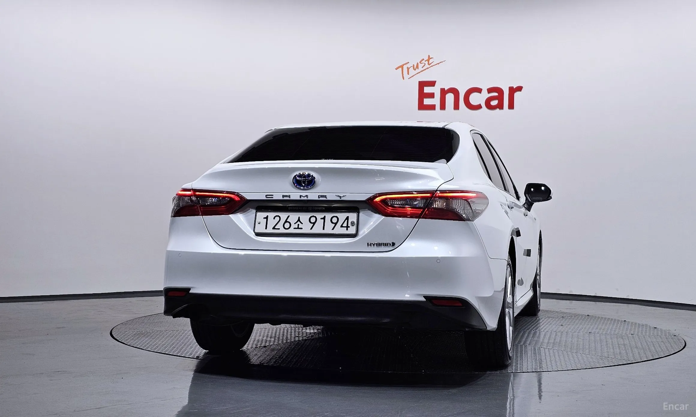 Toyota Camry (XV70) превью 4