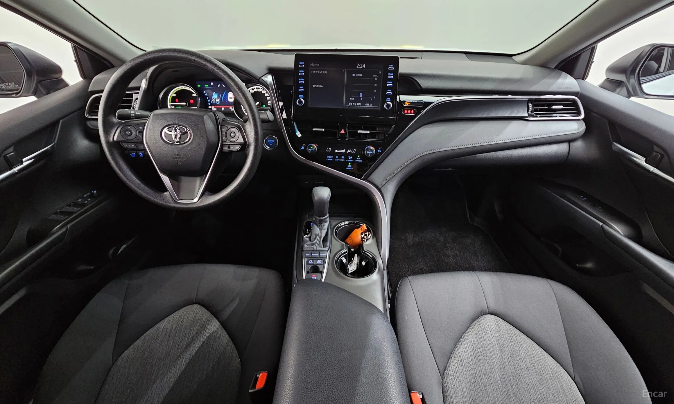 Toyota Camry (XV70) превью 7