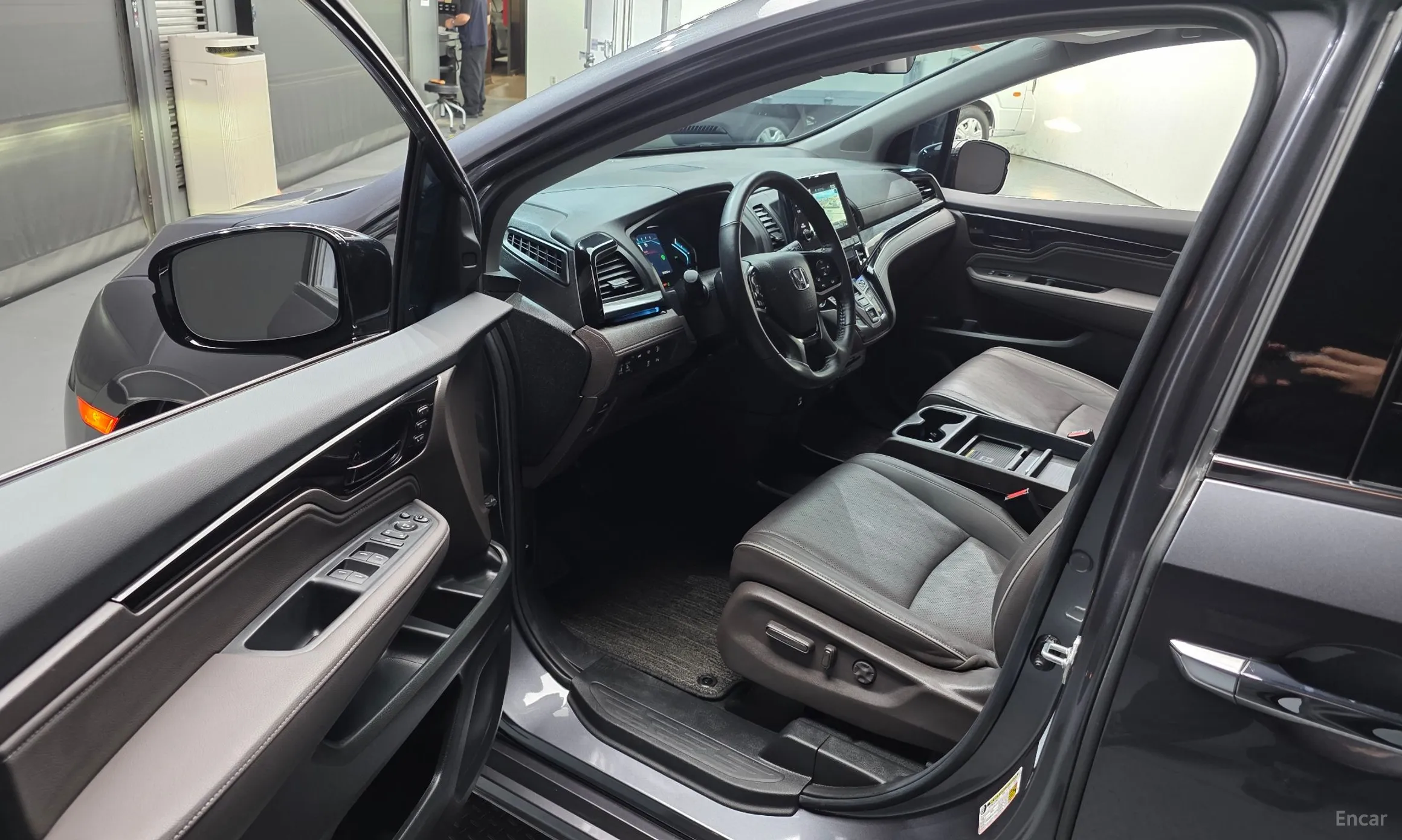 Honda Odyssey превью 10