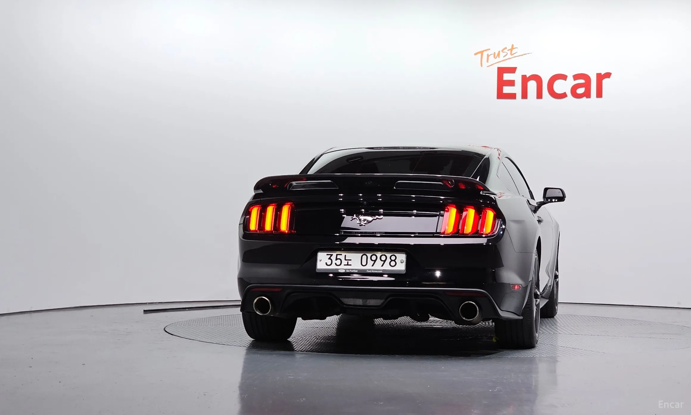 Ford Mustang превью 4