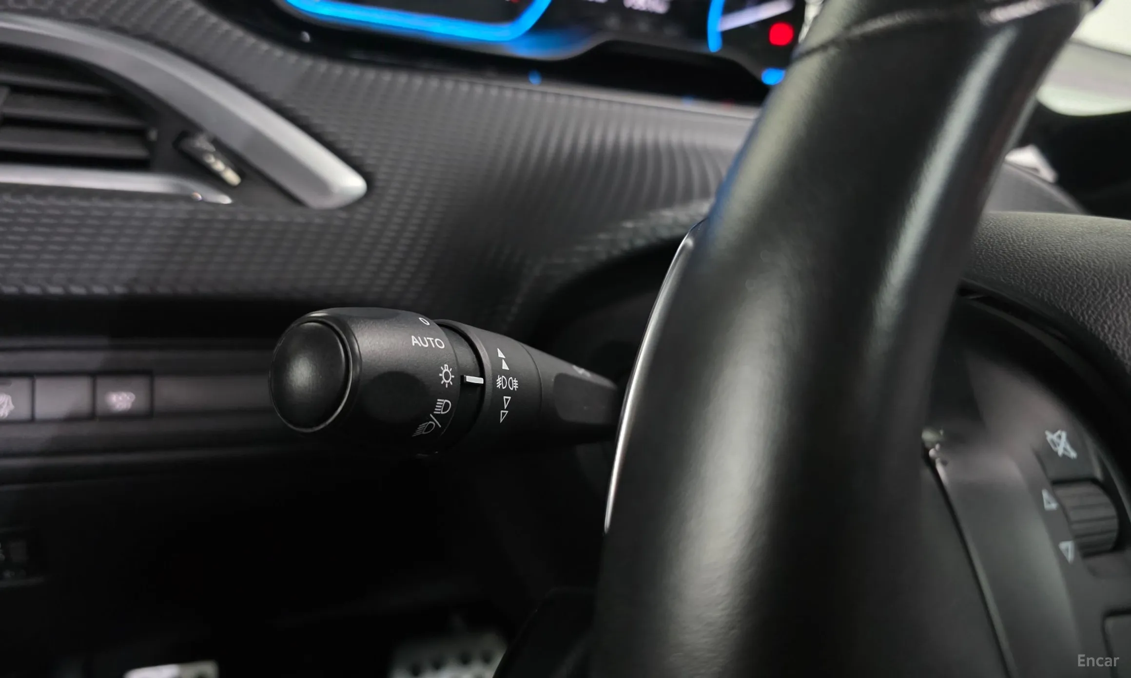 Peugeot 2008. превью 16
