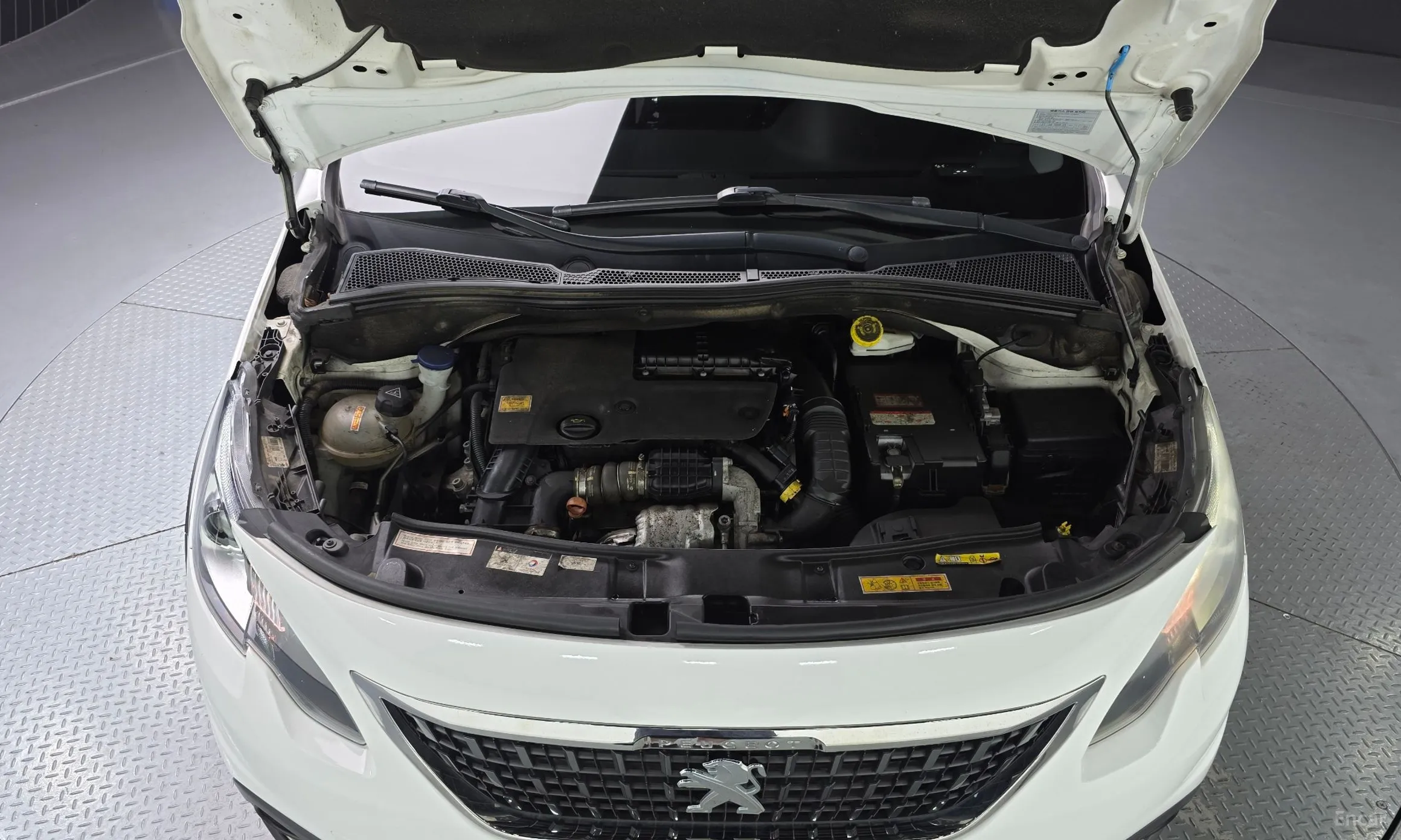 Peugeot 2008. превью 6