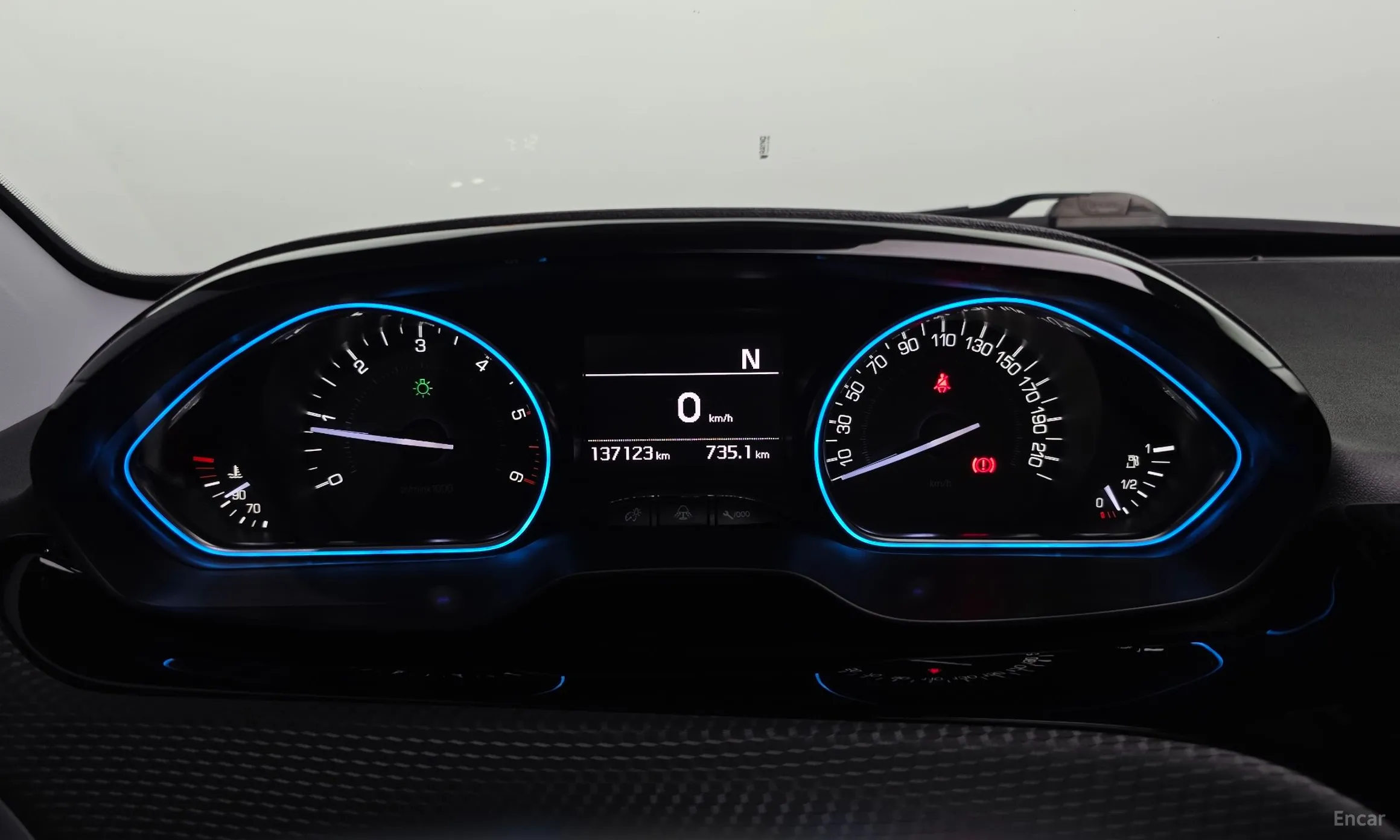 Peugeot 2008. превью 8