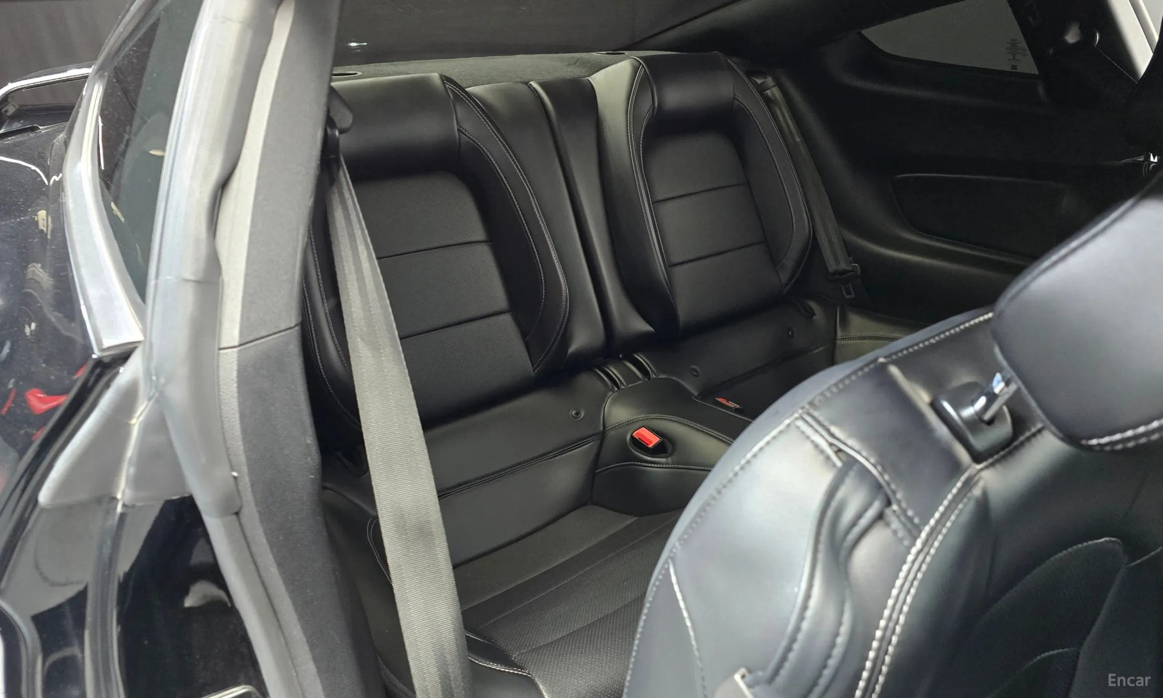 Ford Mustang превью 11