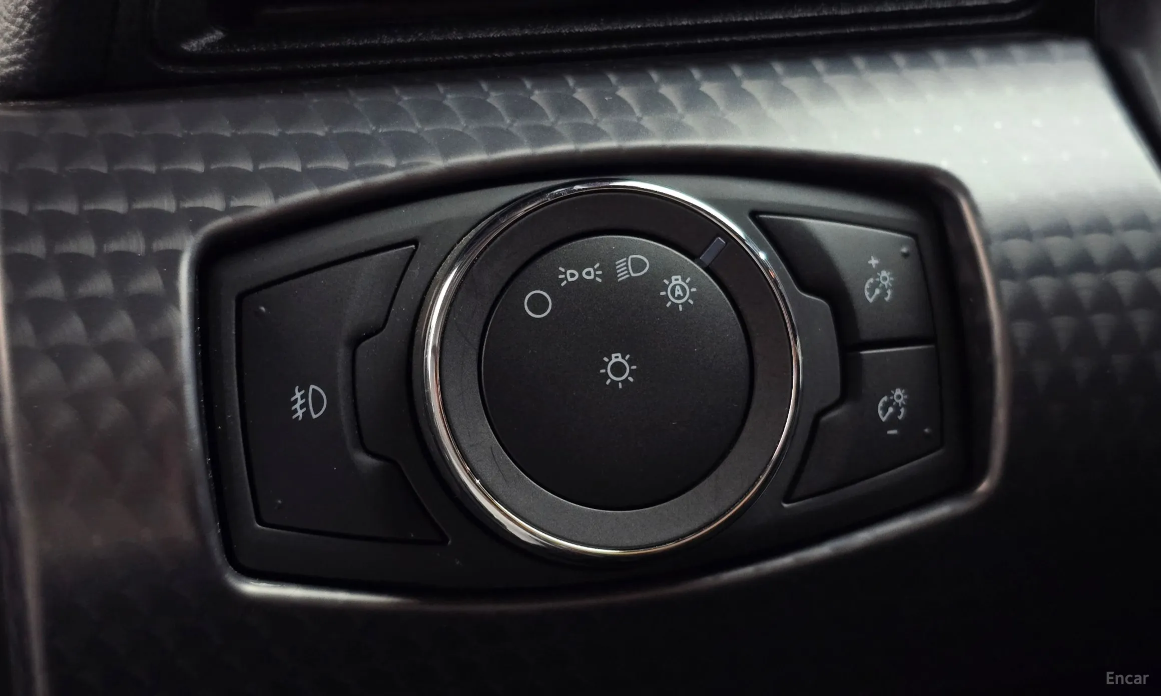 Ford Mustang превью 12
