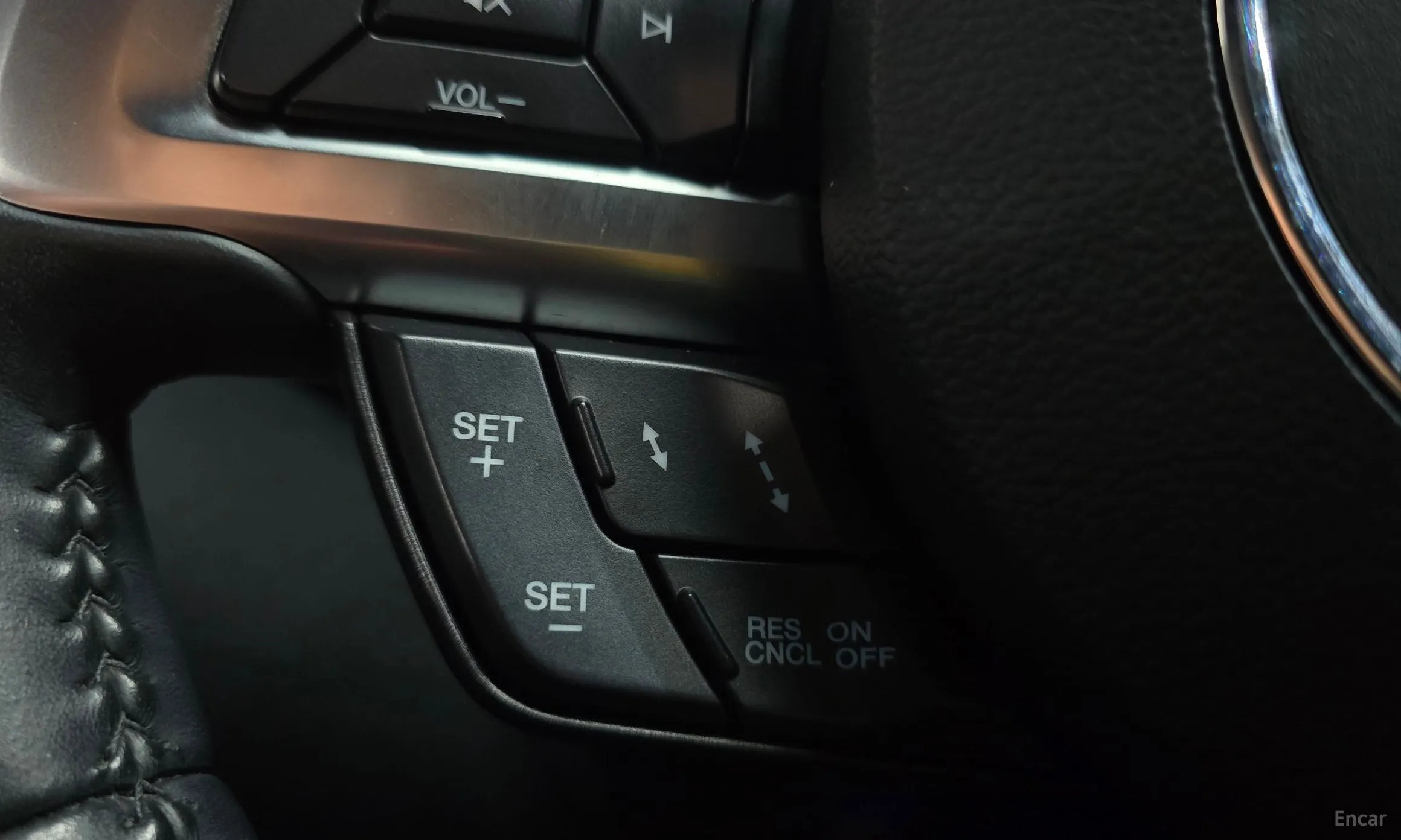 Ford Mustang превью 17