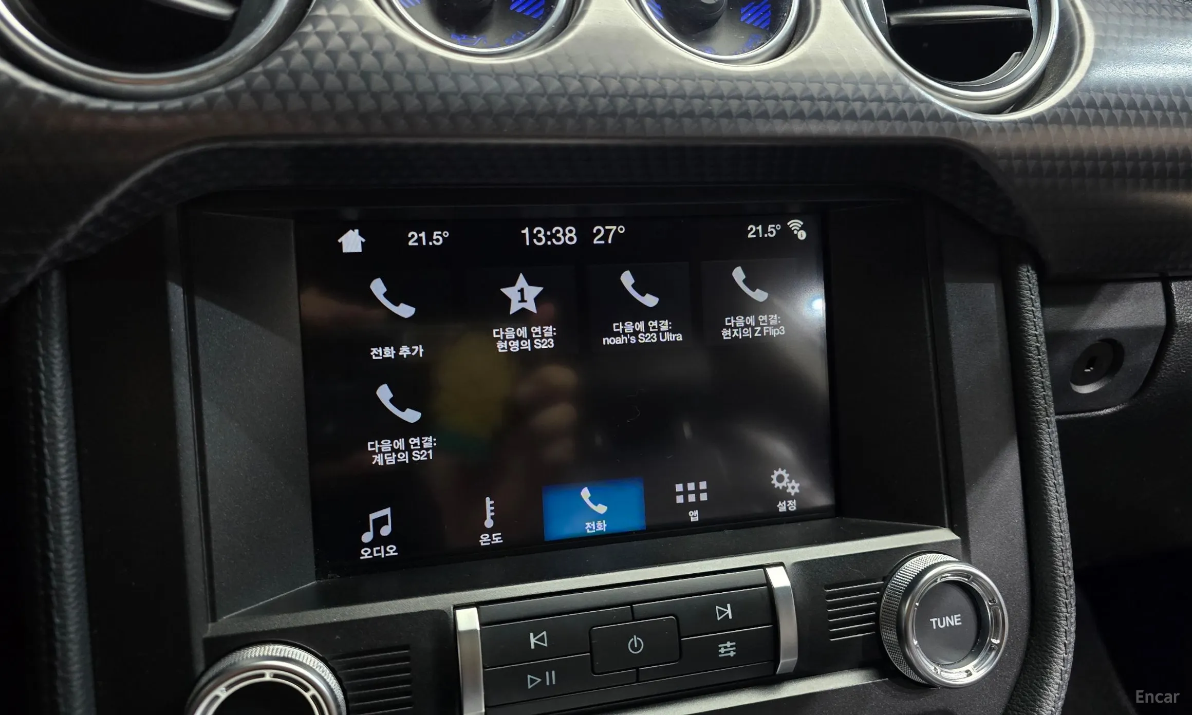Ford Mustang превью 19