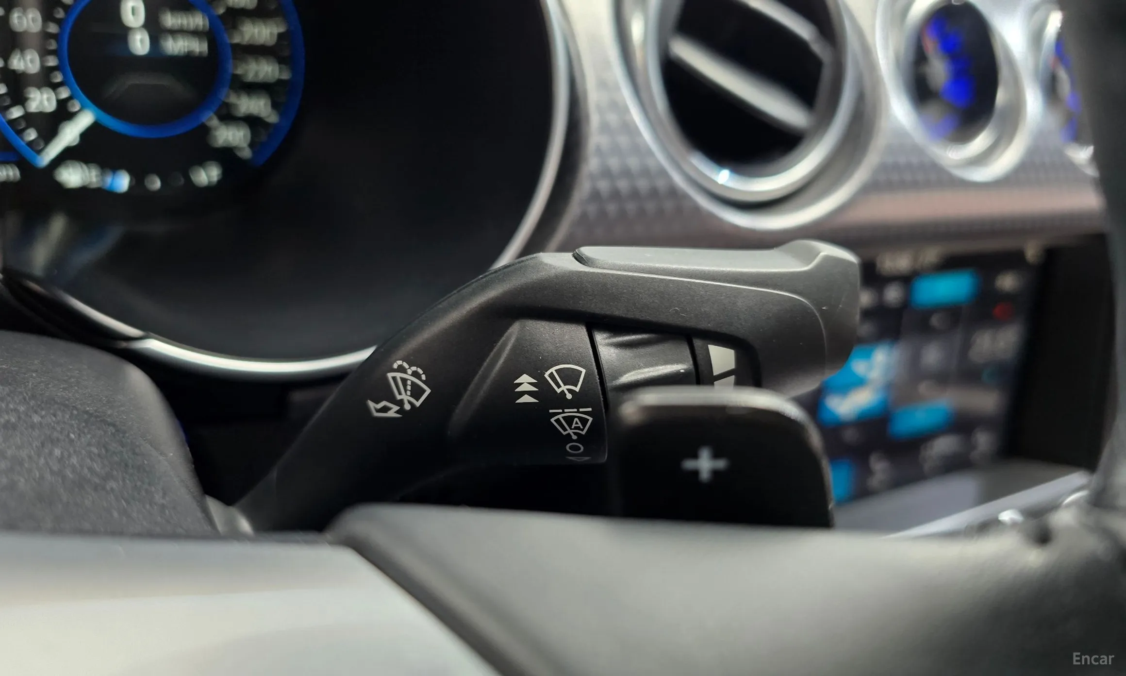 Ford Mustang превью 20