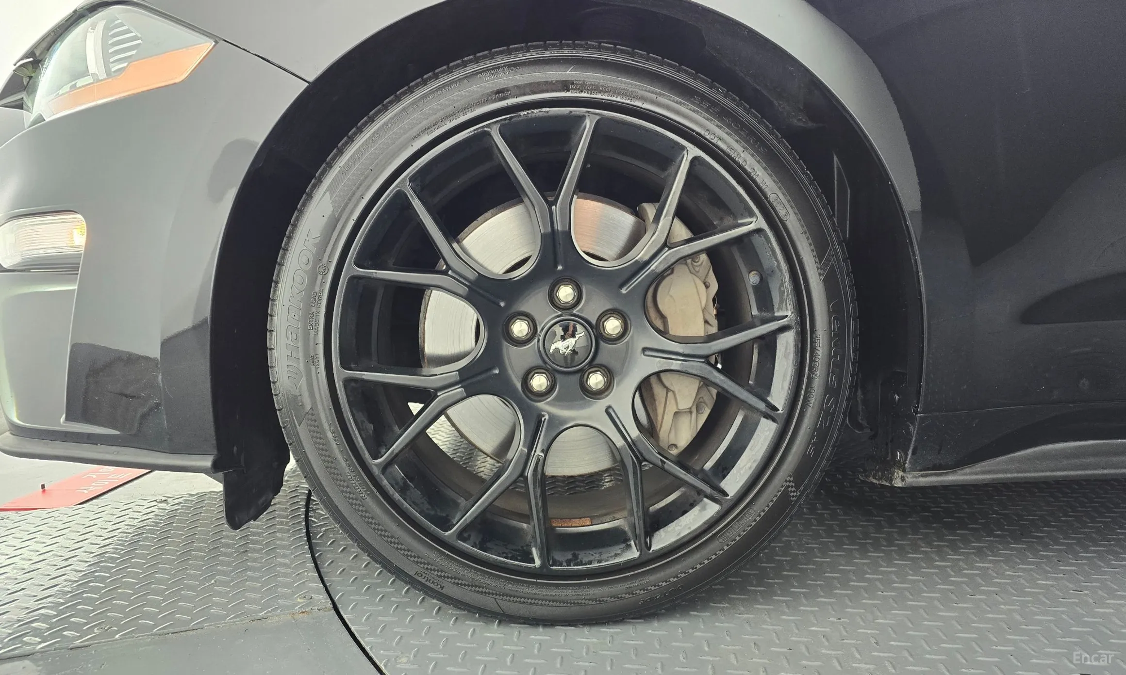 Ford Mustang превью 5